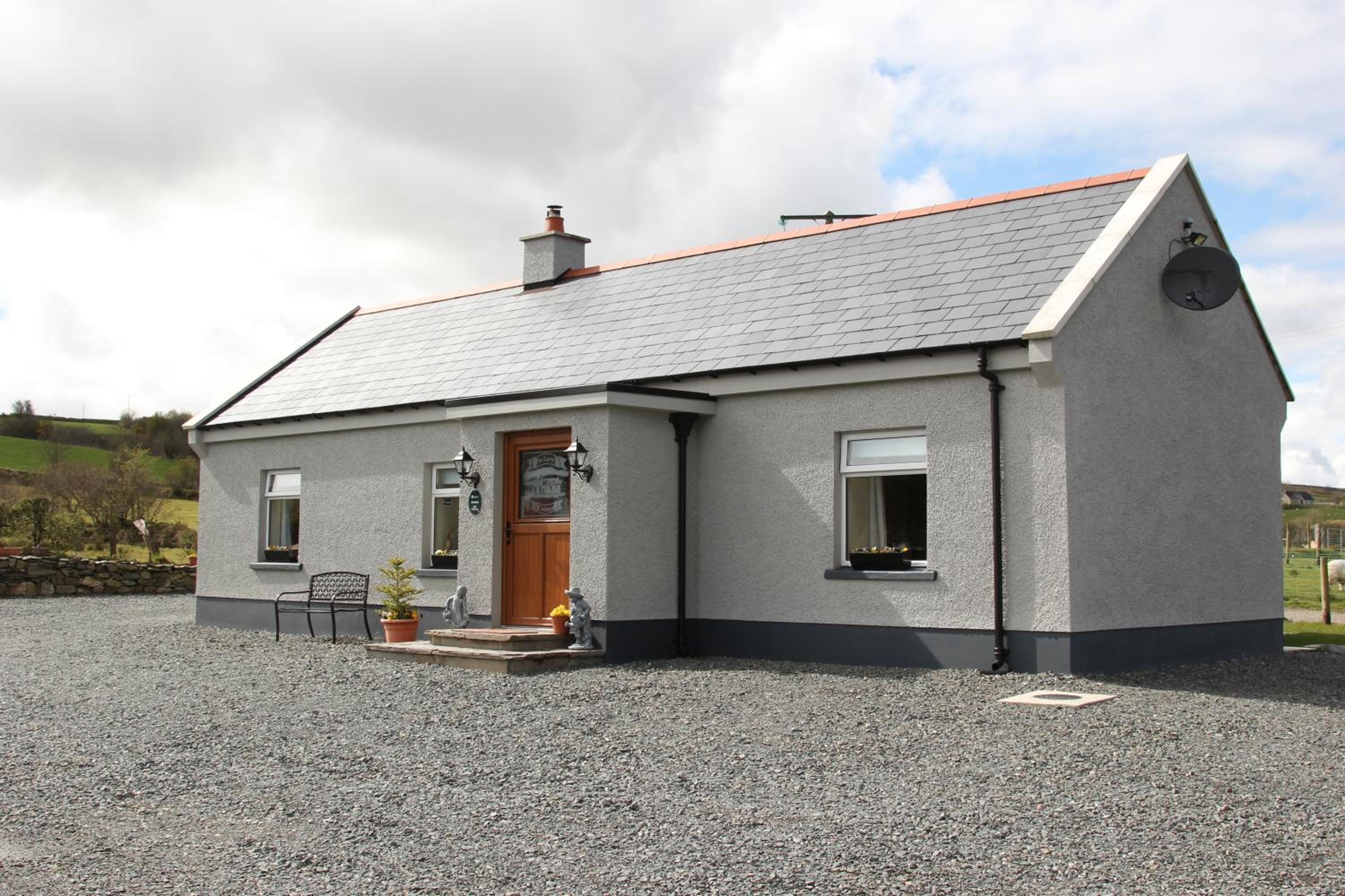 Two-Bedroom House - Photo 16