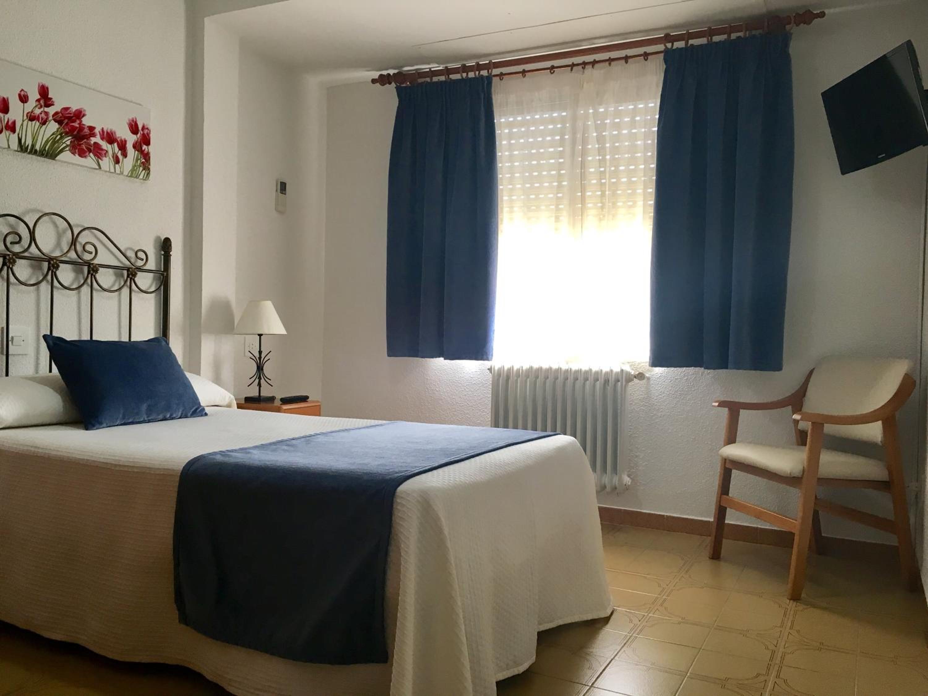 Single Room photo 2