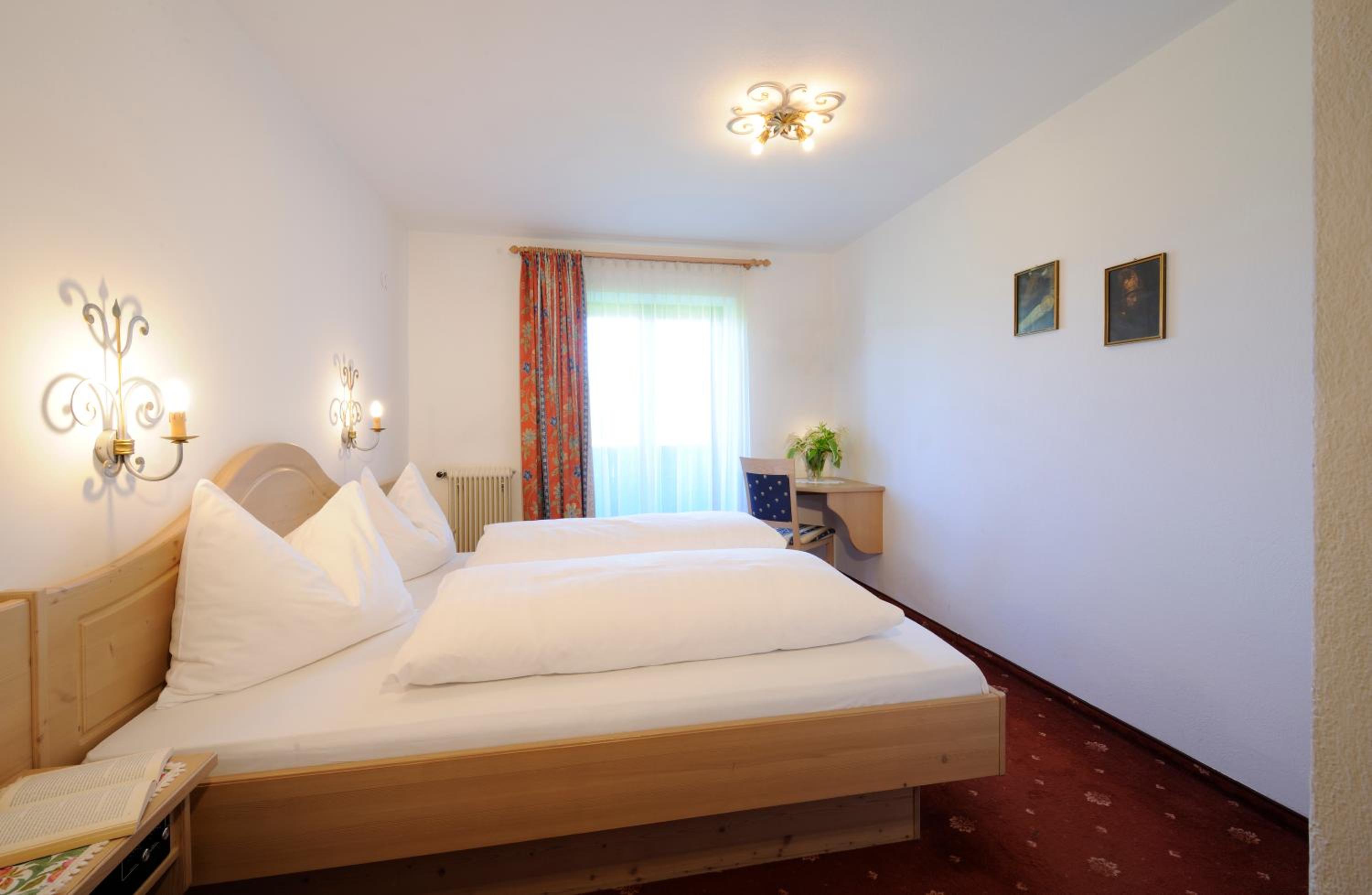 Superior Double Room with Balcony - Photo 1