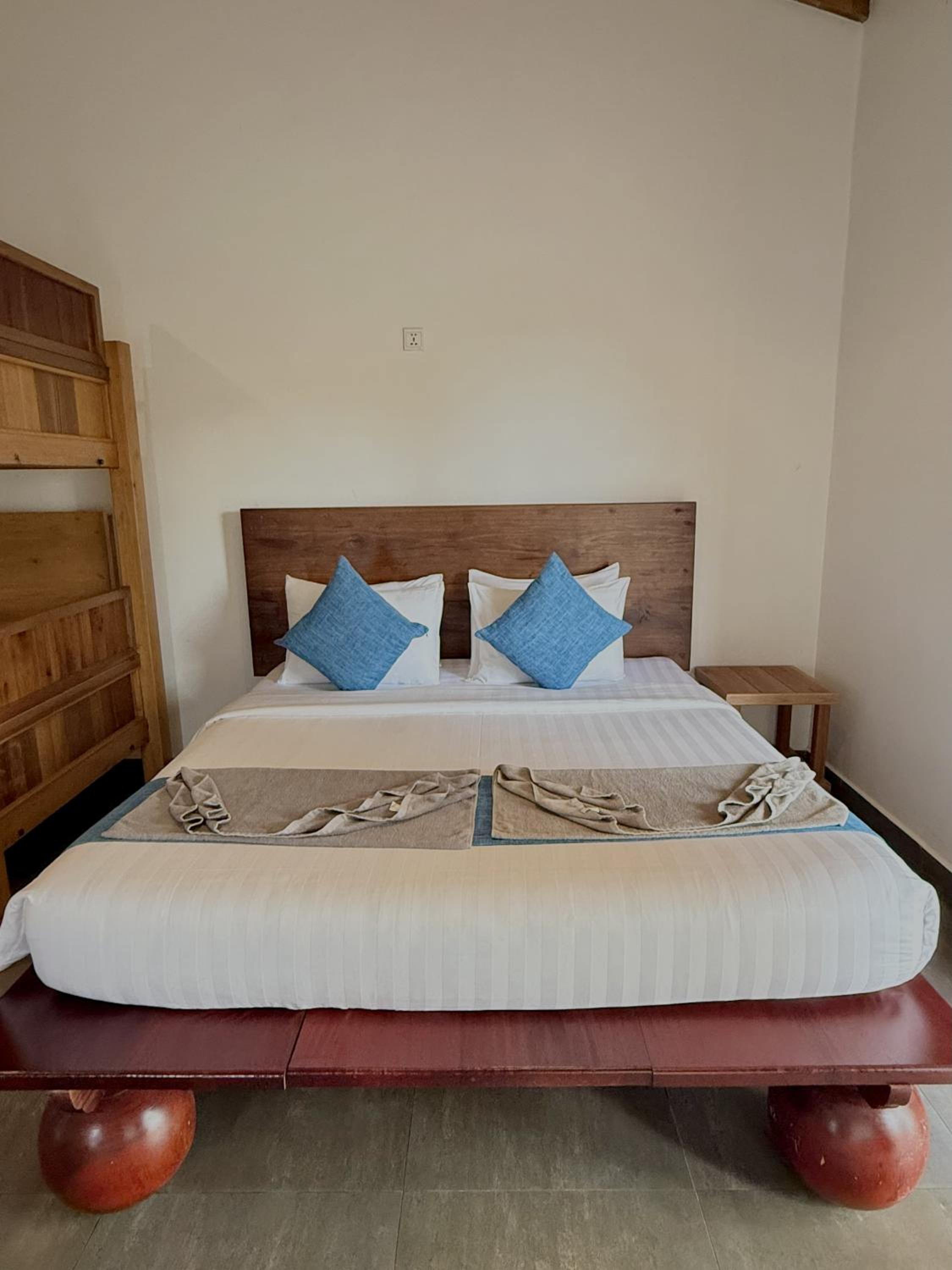 Deluxe Quadruple Room - Photo 8