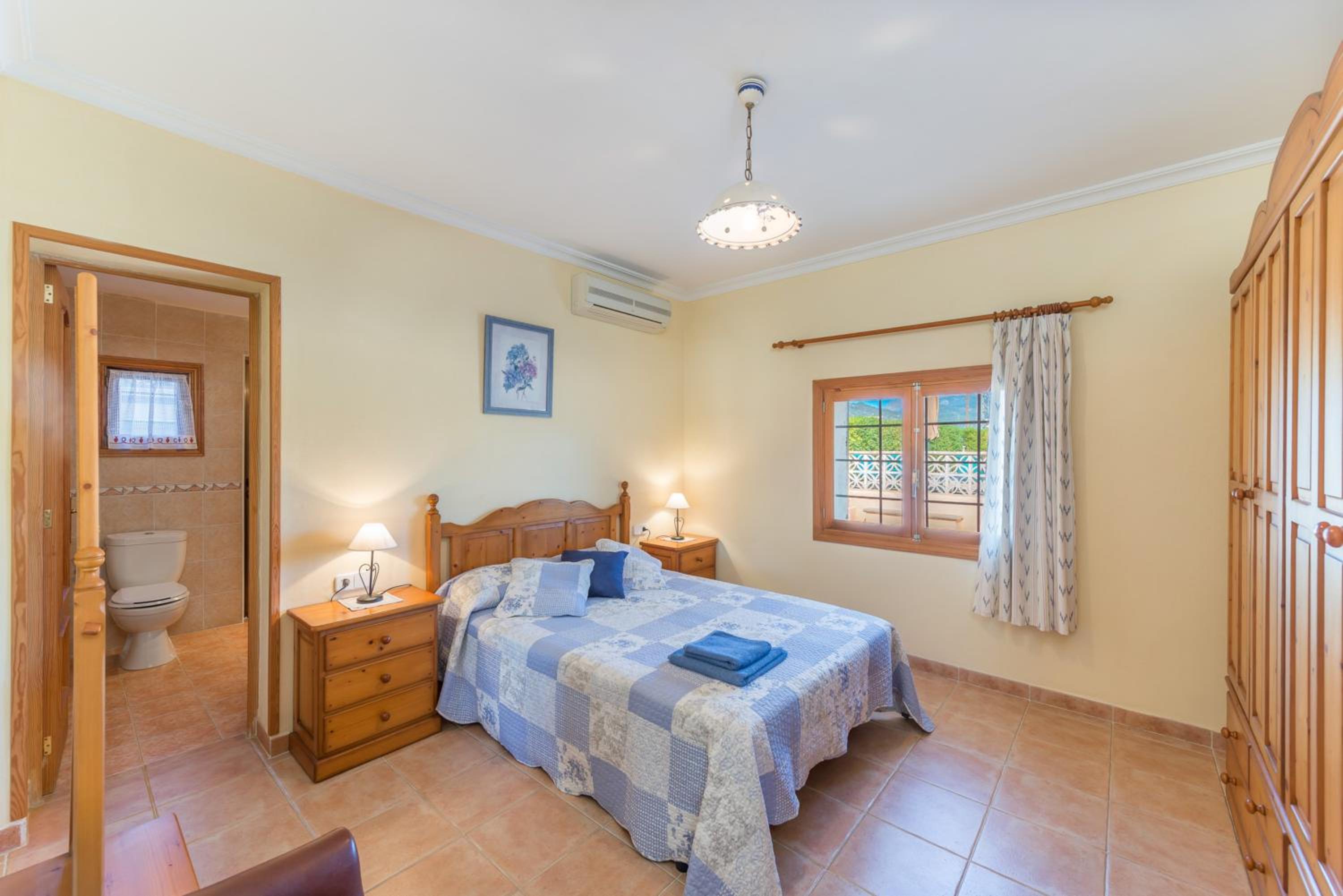 Three-Bedroom Villa photo 2