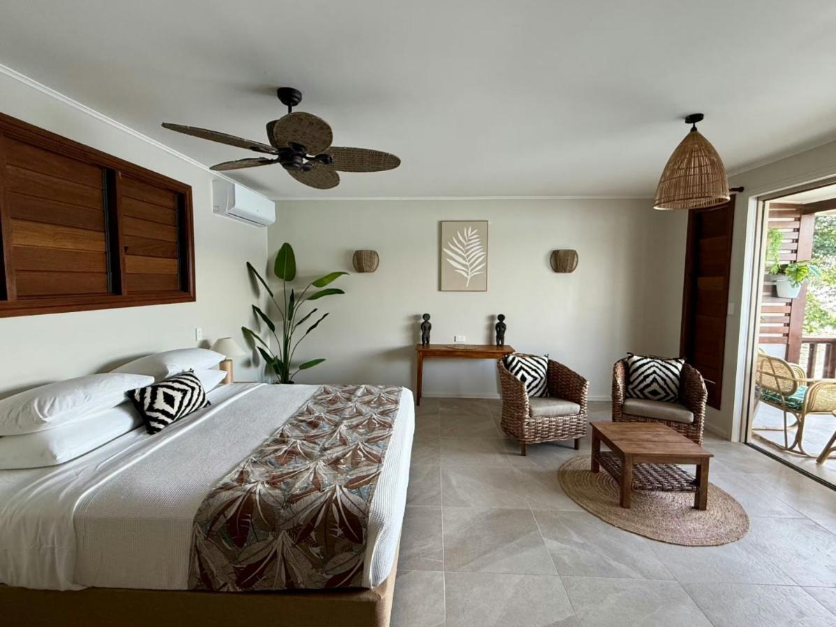 Oceanfront Villa photo 2
