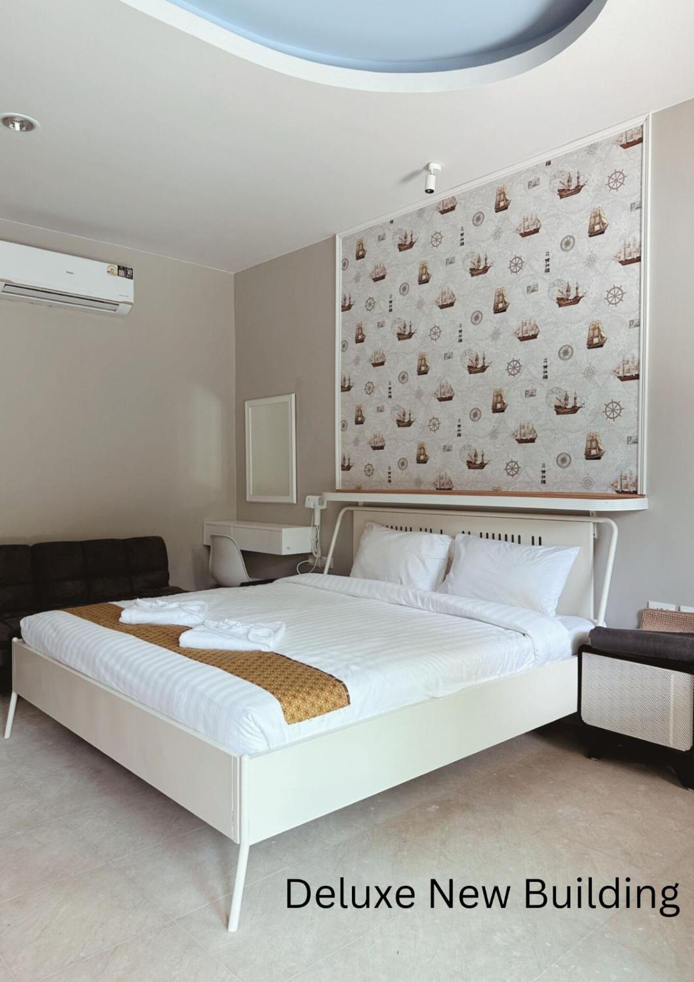 Deluxe Family Room