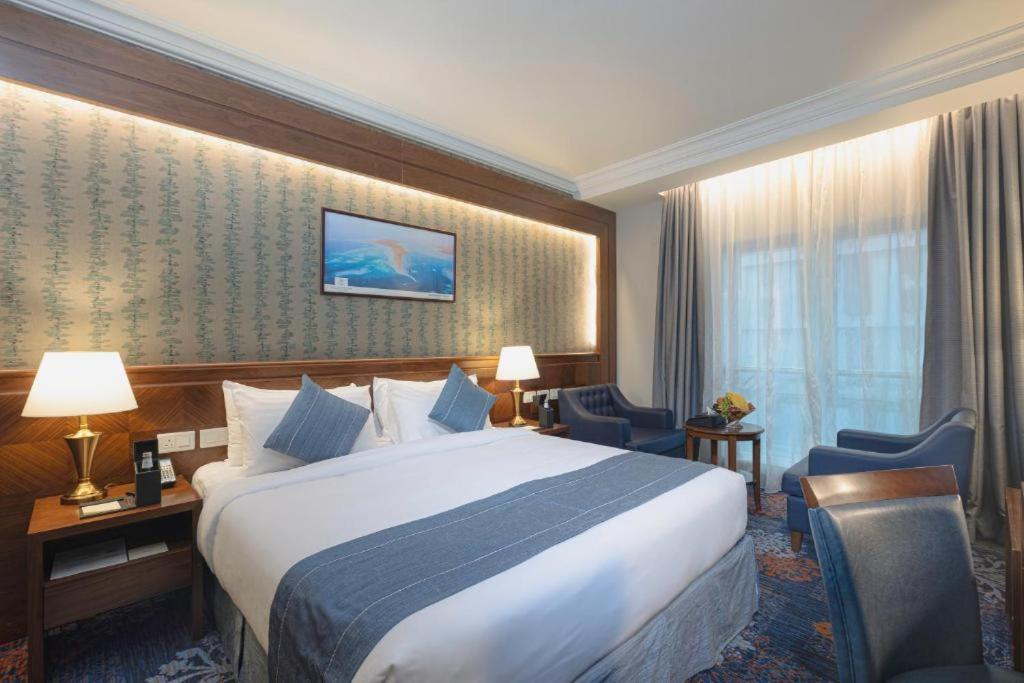 King Room