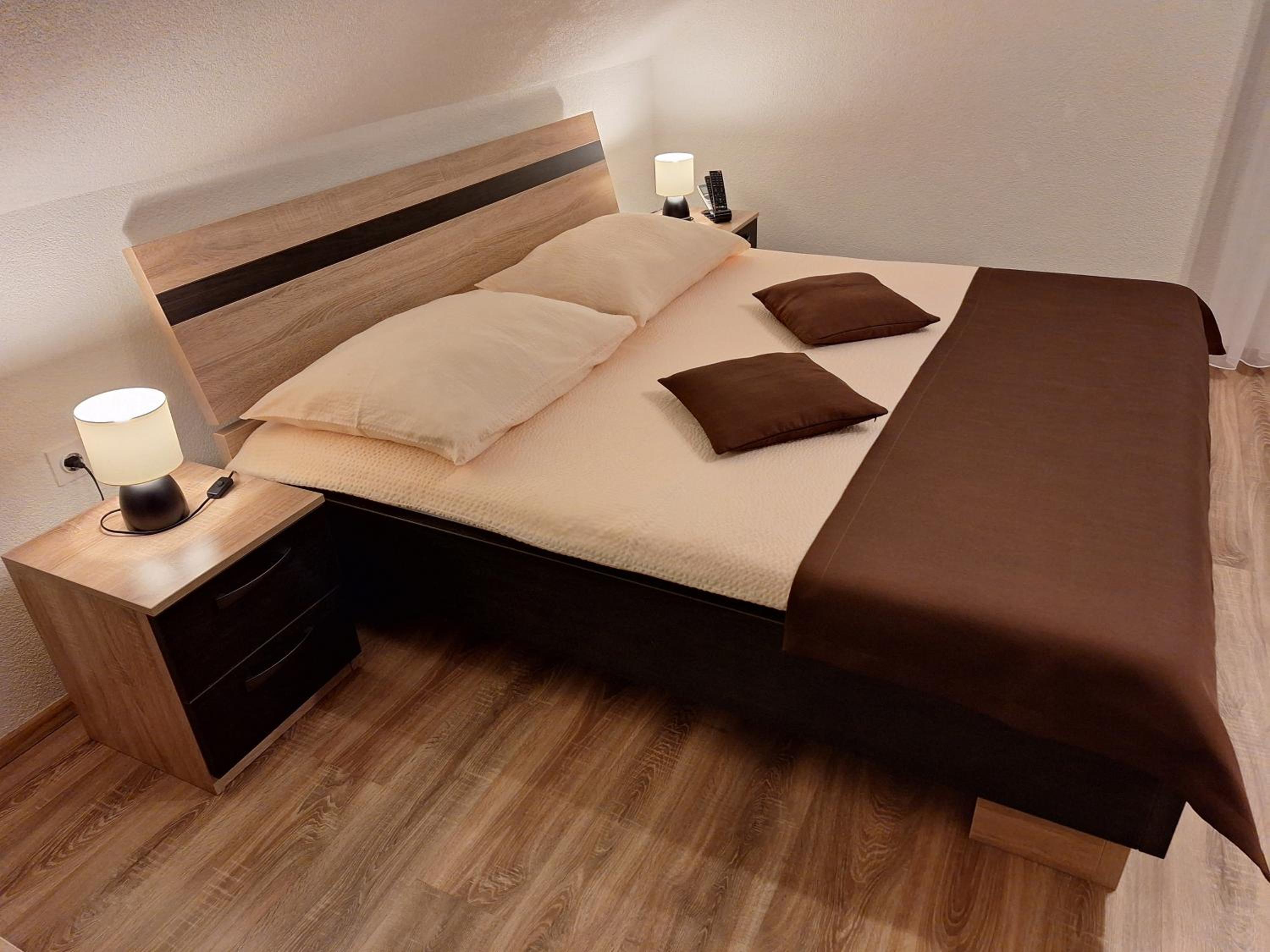 Large Single Room
