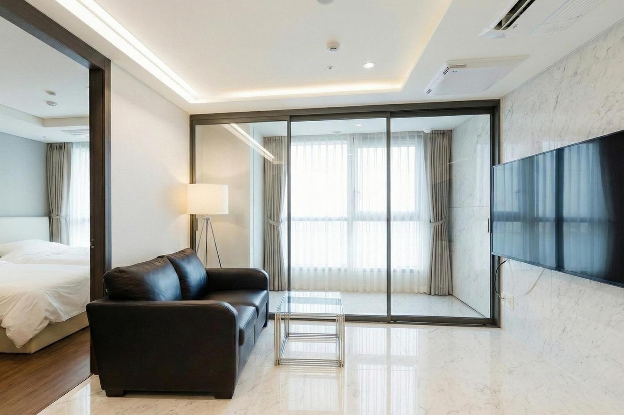 [New Wings] Family Twin(Random bed type) - Photo 2