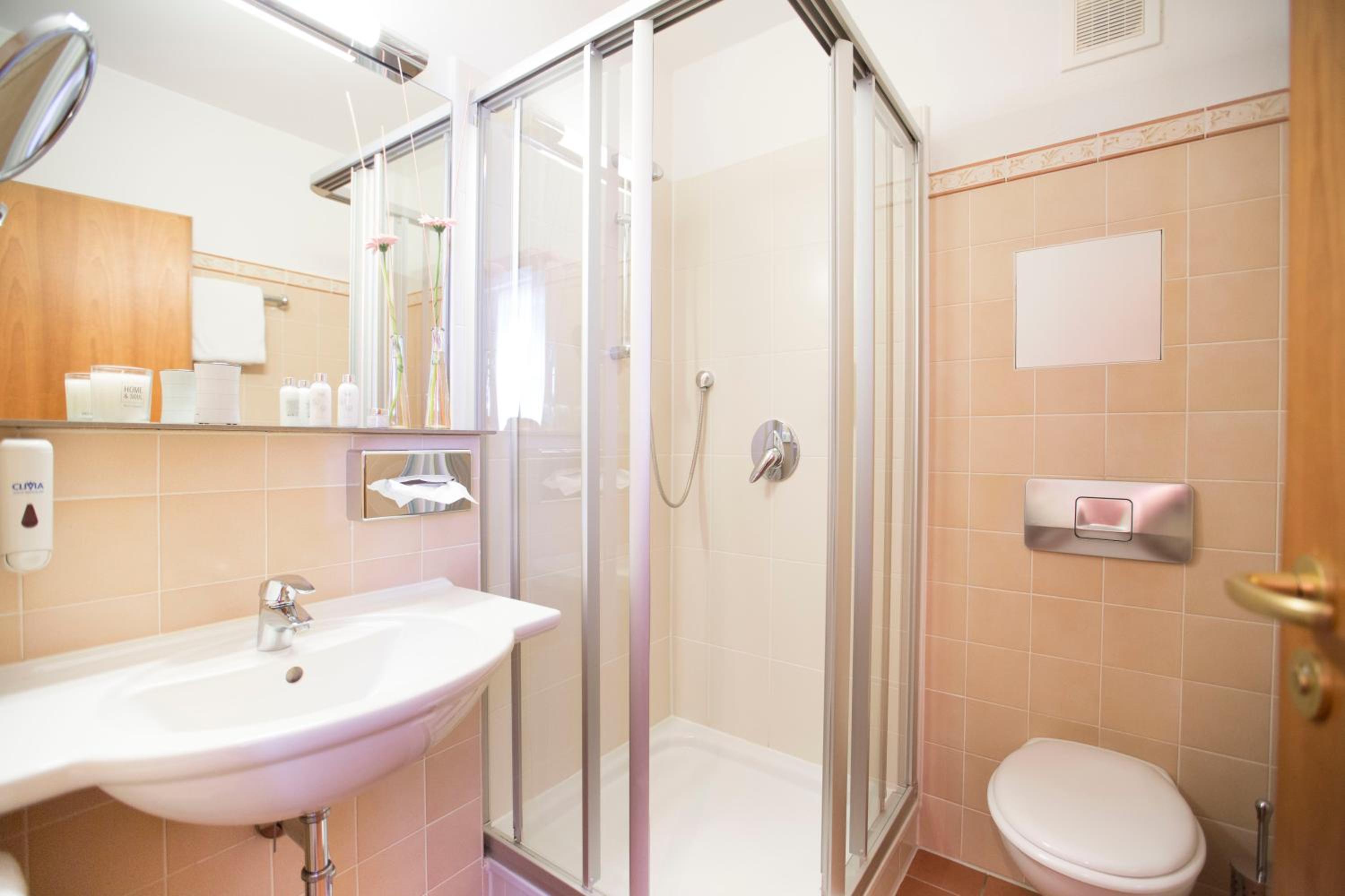 Standard Single Room photo 3