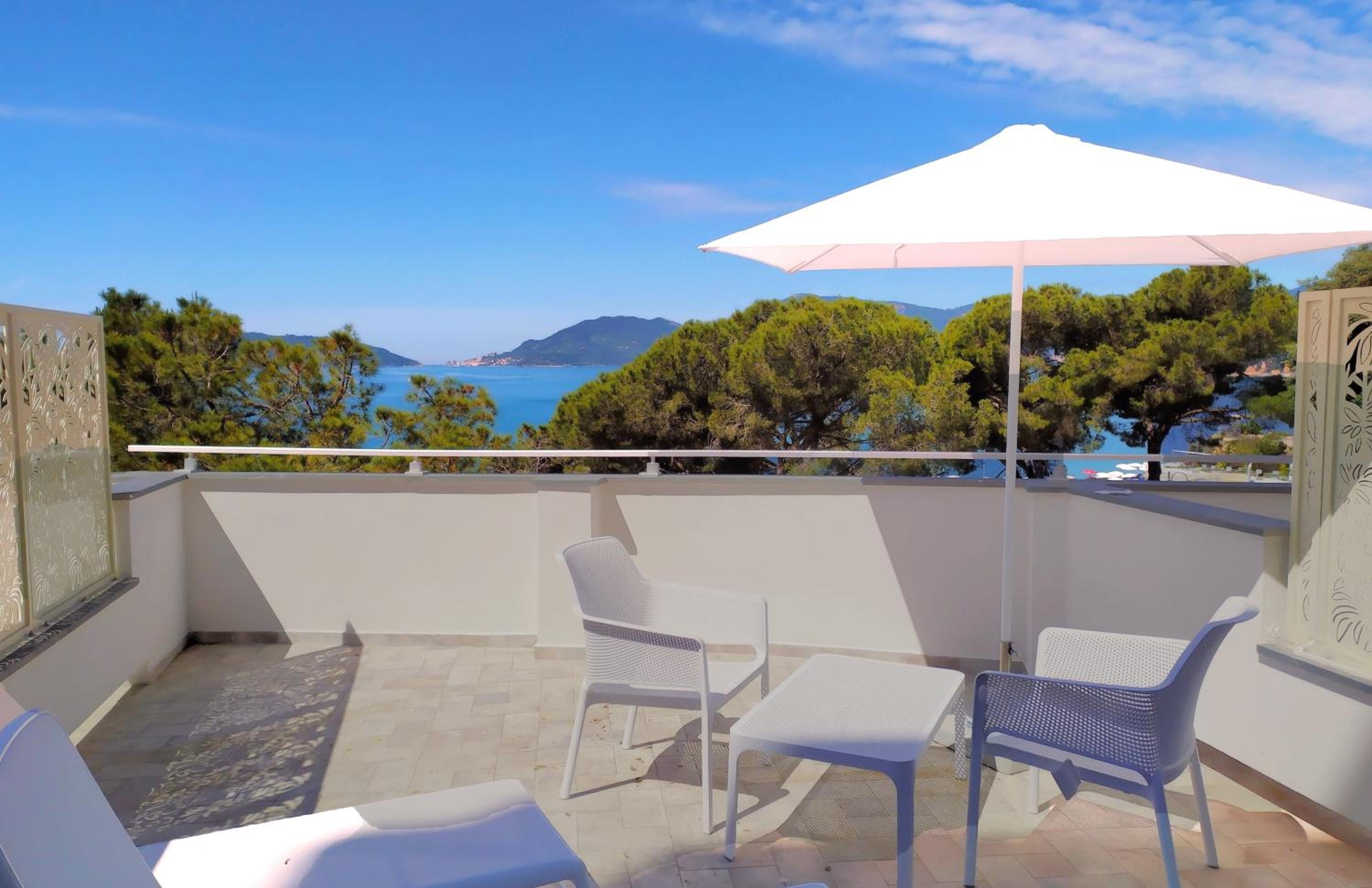 Junior Suite with Sea View photo 3