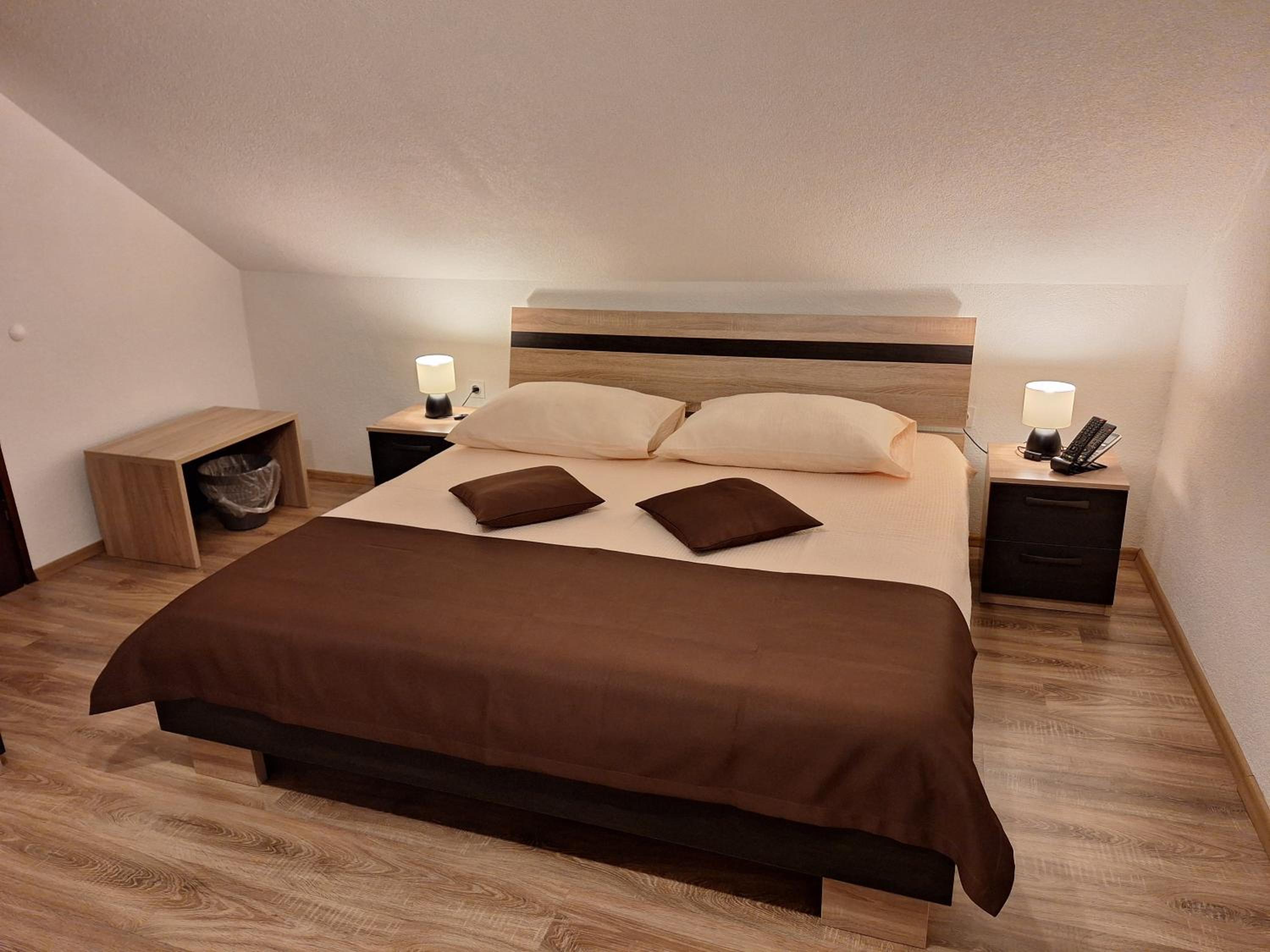 Large Single Room photo 3