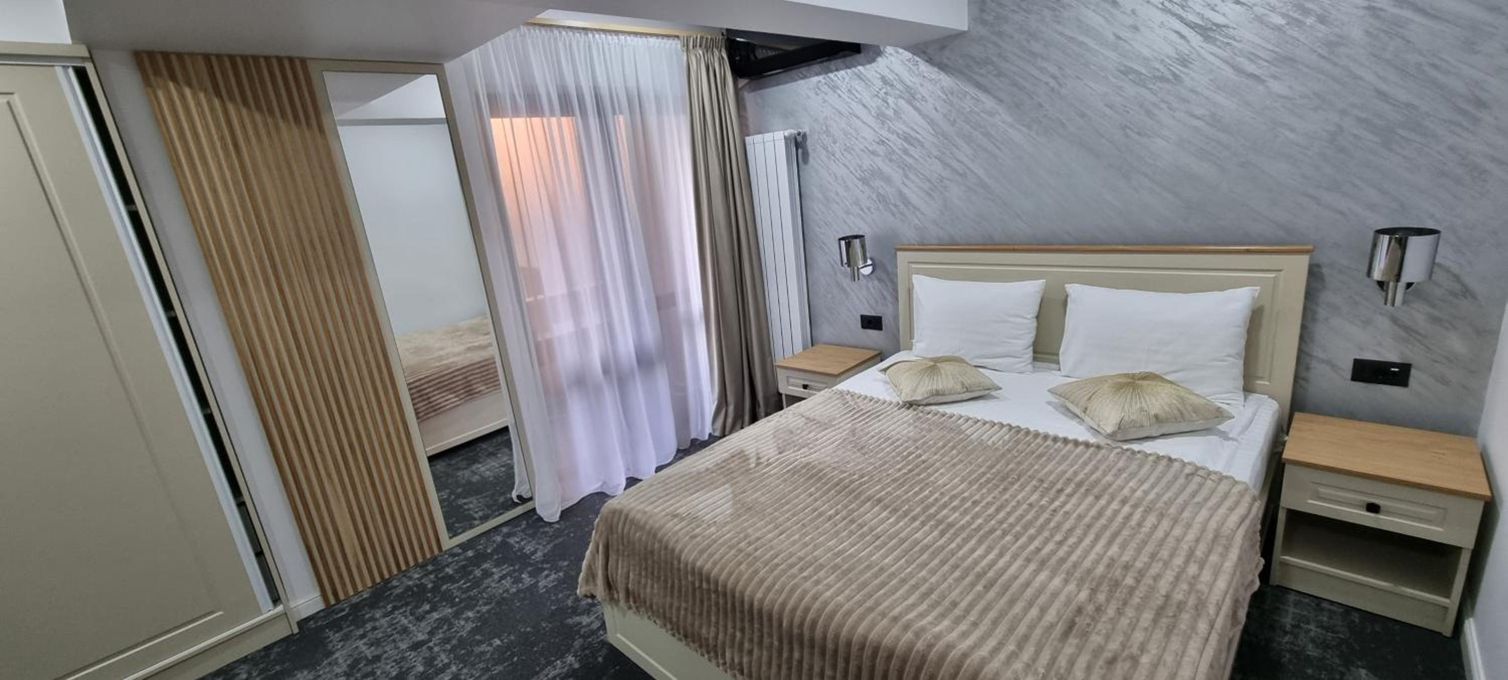 Two-Bedroom Deluxe Apartment