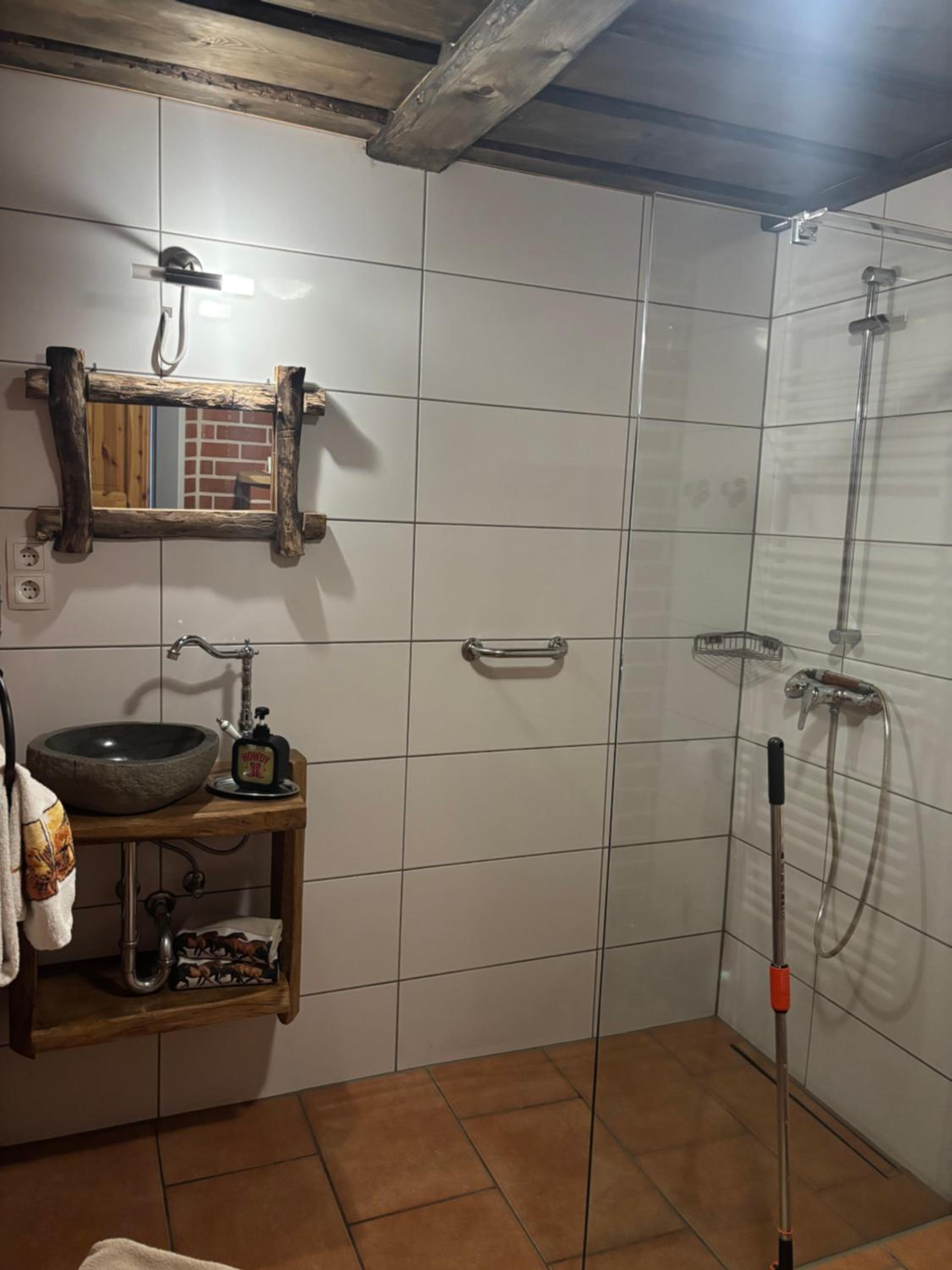 Double Room - Disability Access photo 3