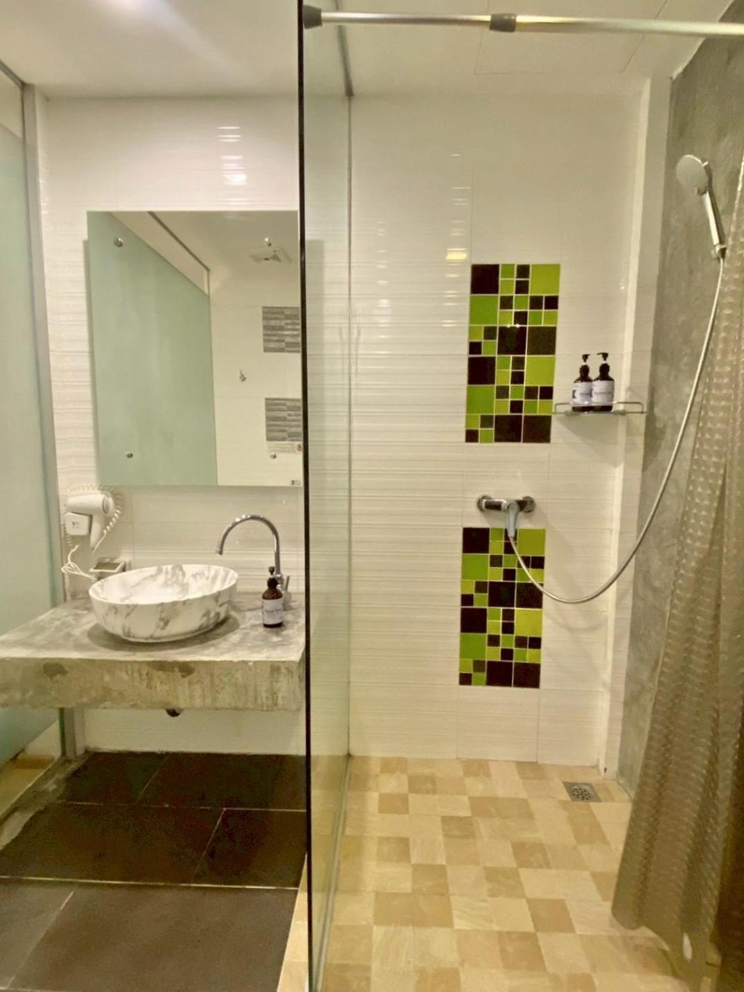 Superior Twin Room - Photo 2