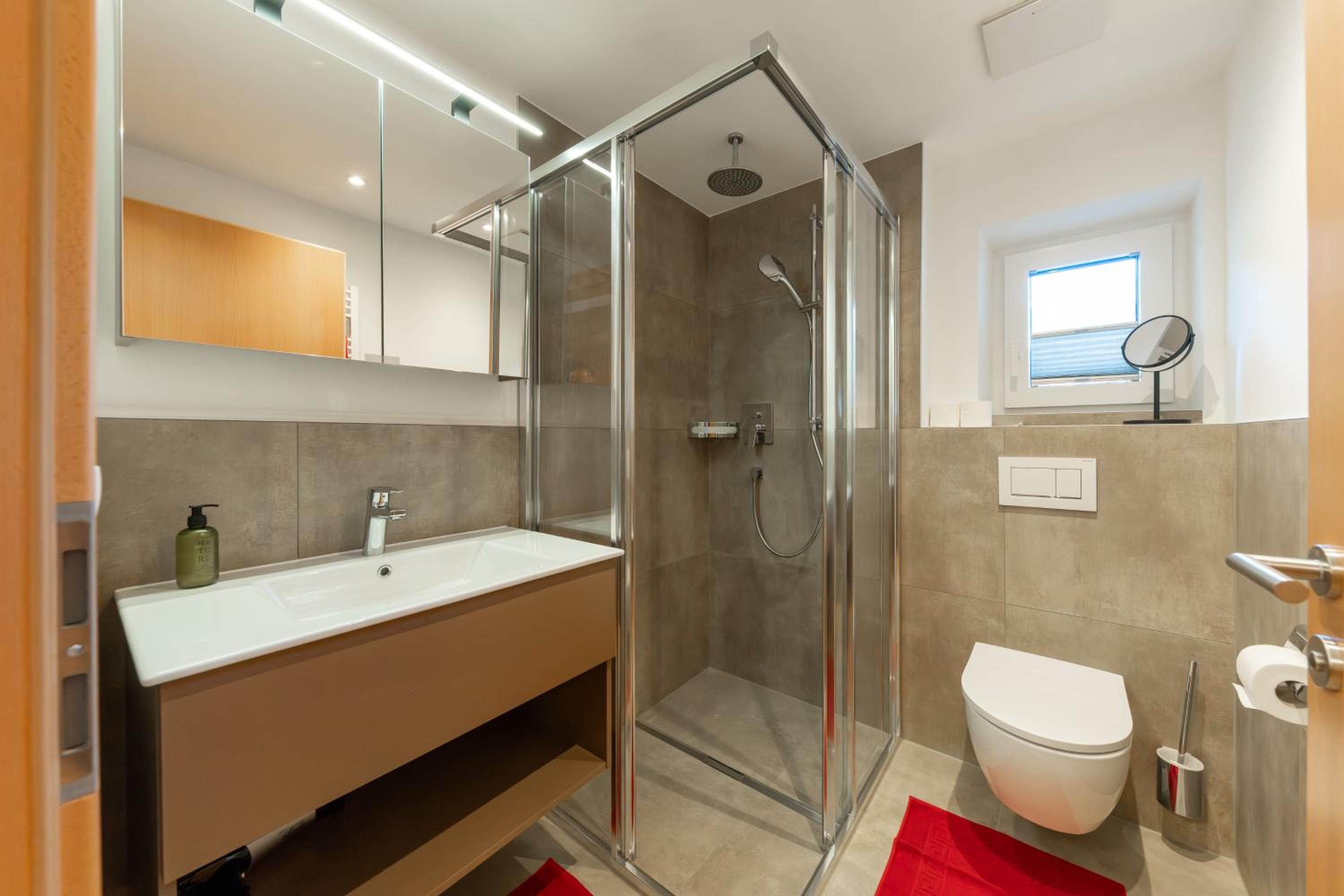 Deluxe Single Room with Balcony photo 3