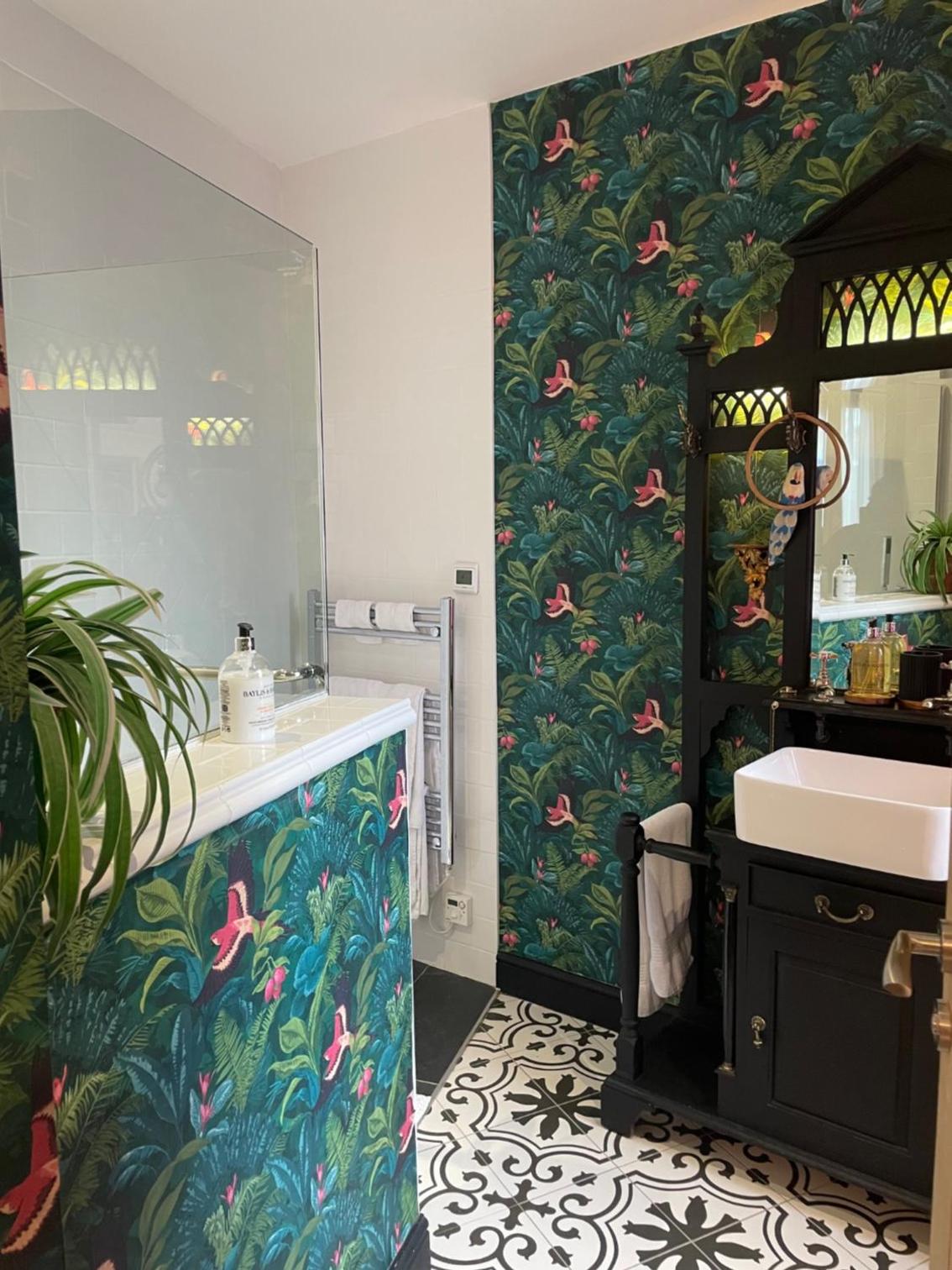 Deluxe Double Room with Shower photo 3