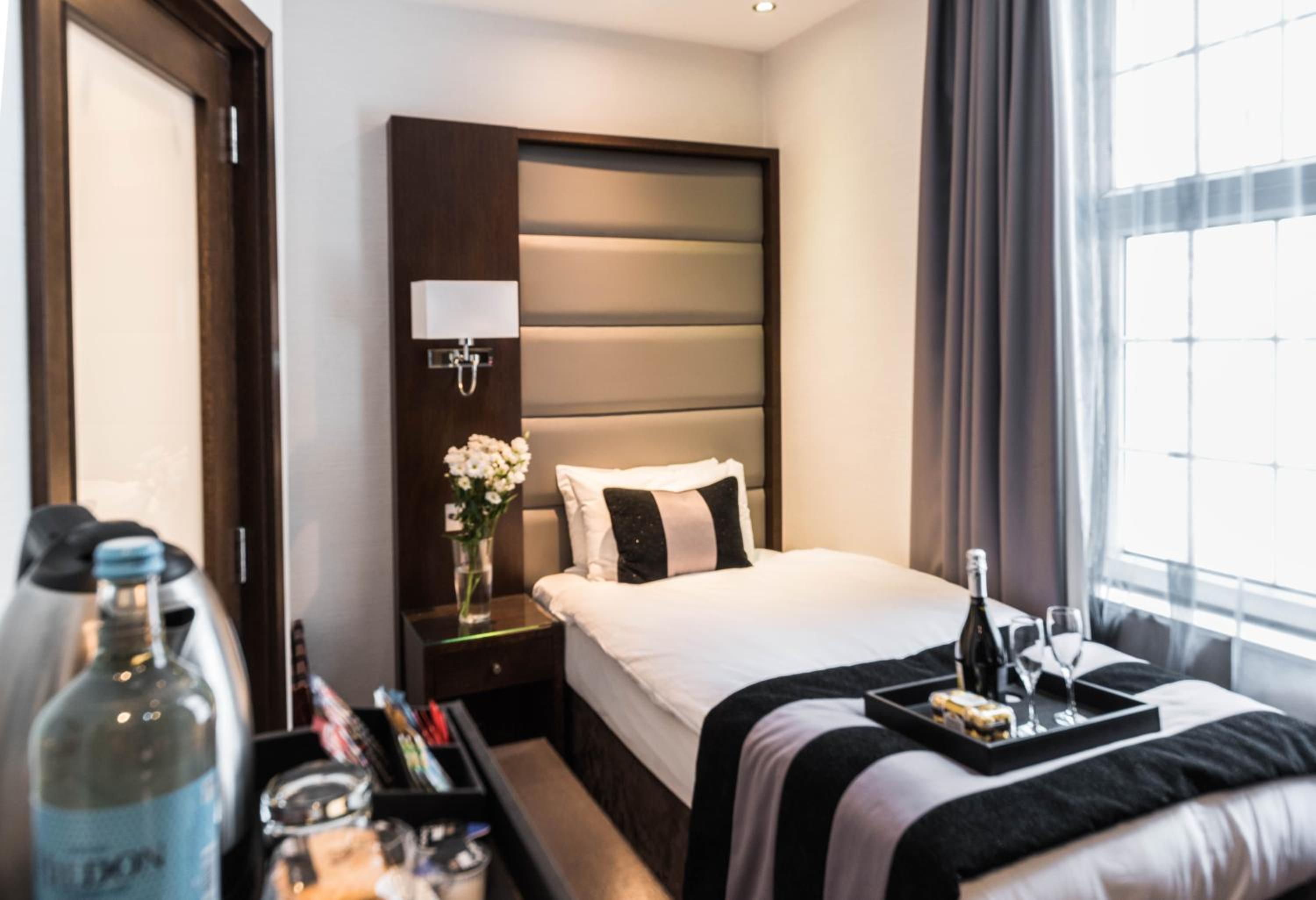 Deluxe Single Room photo 3