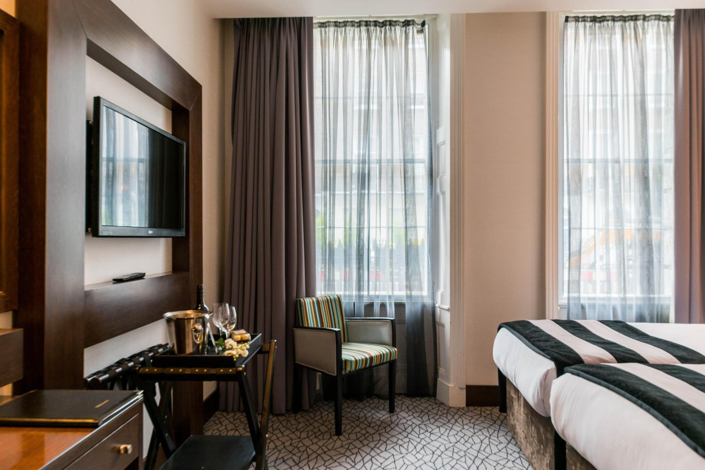 Deluxe Twin Room photo 2