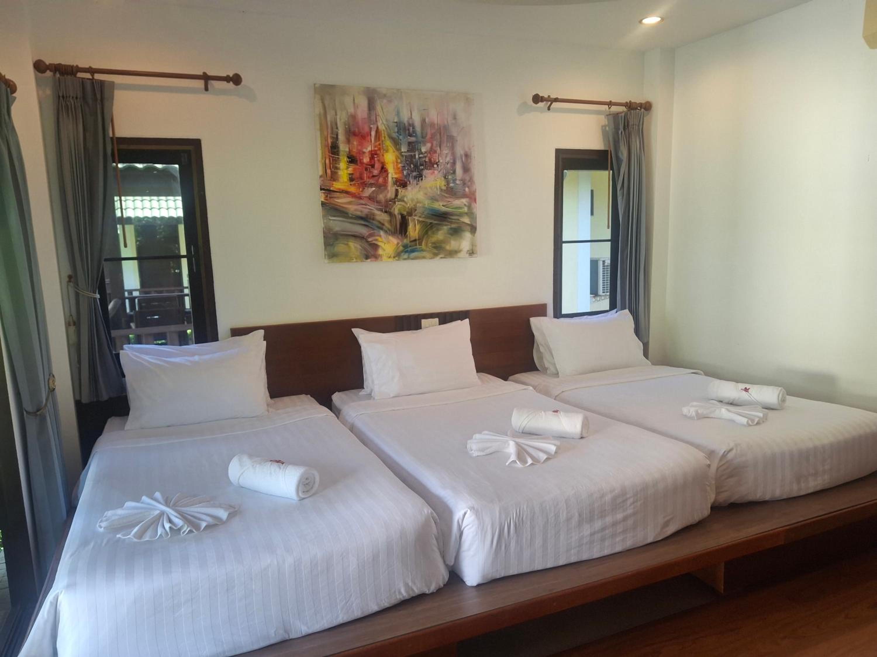 Deluxe Triple Room photo 1