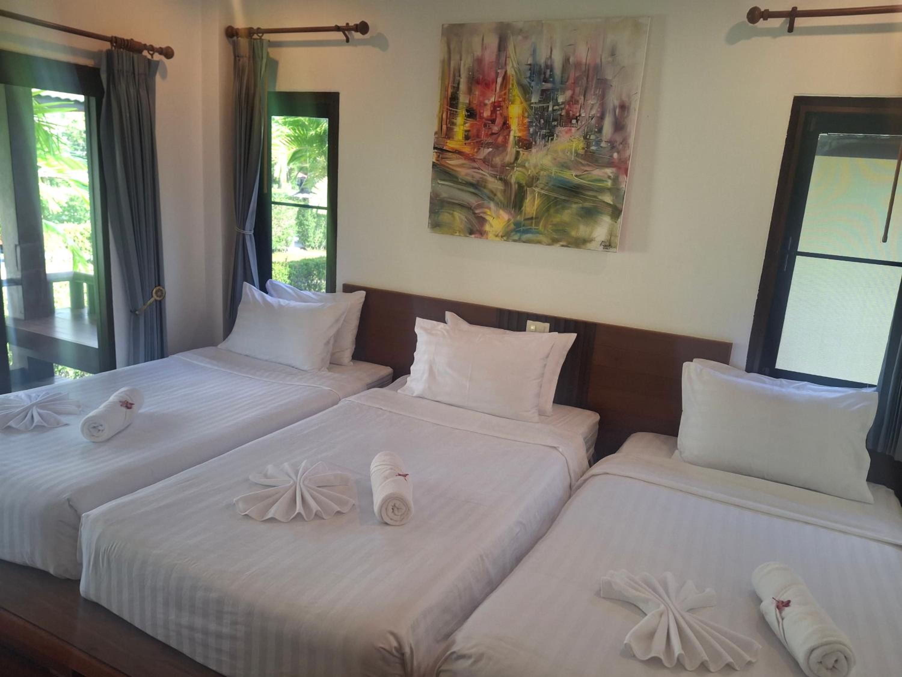 Deluxe Triple Room photo 2