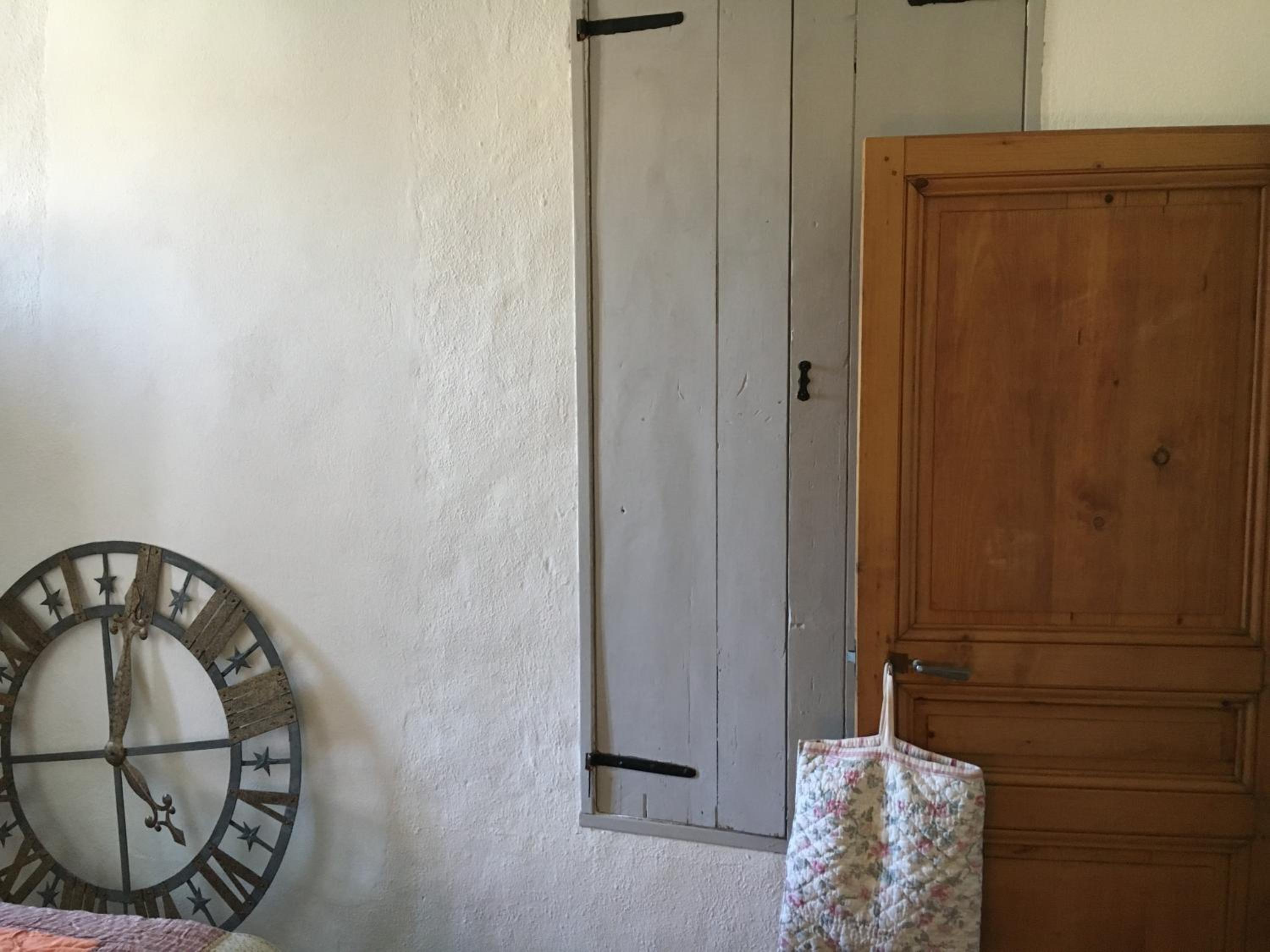 Three-Bedroom Apartment - Photo 41