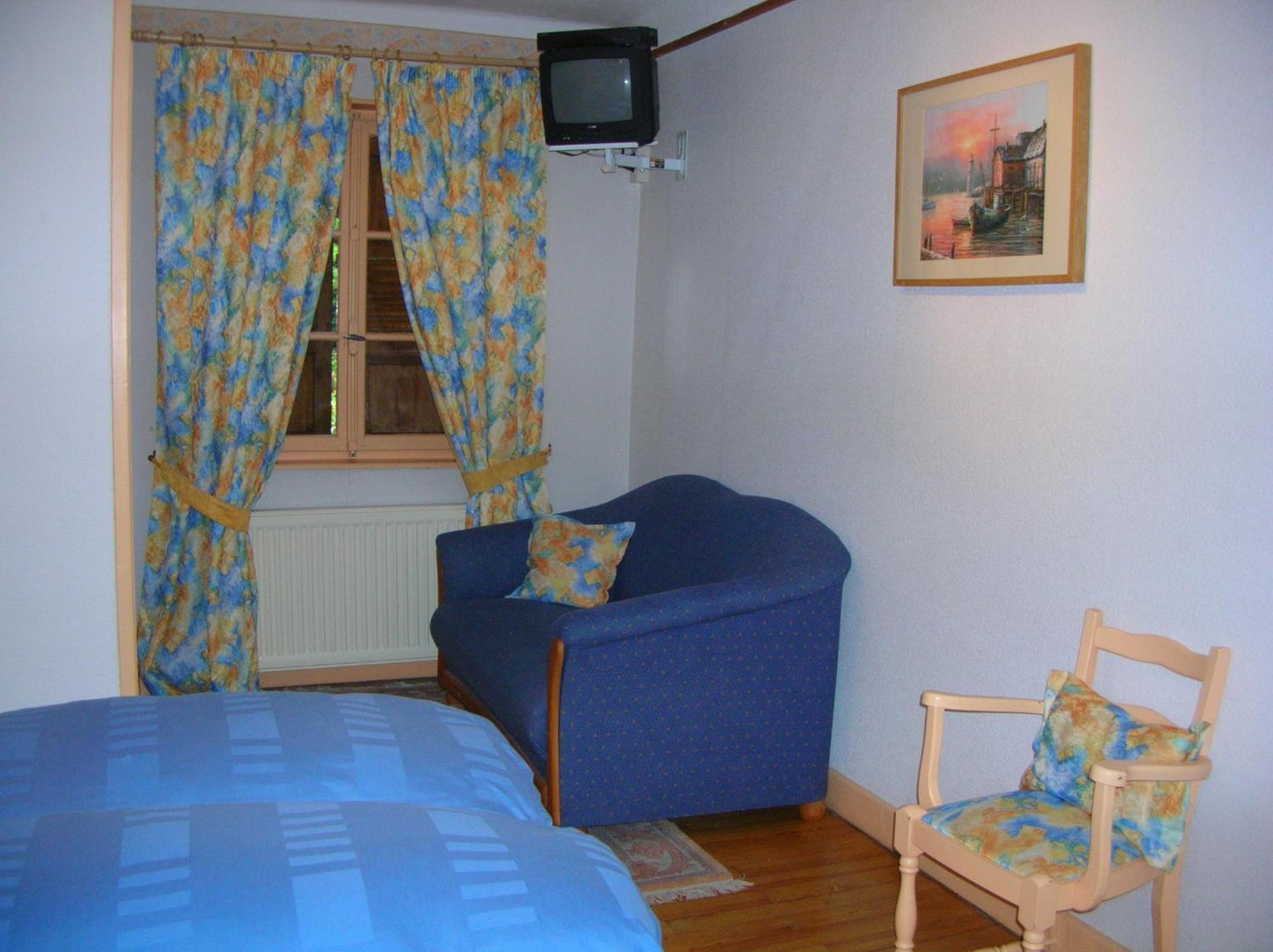 Double or Twin Room - Photo 5