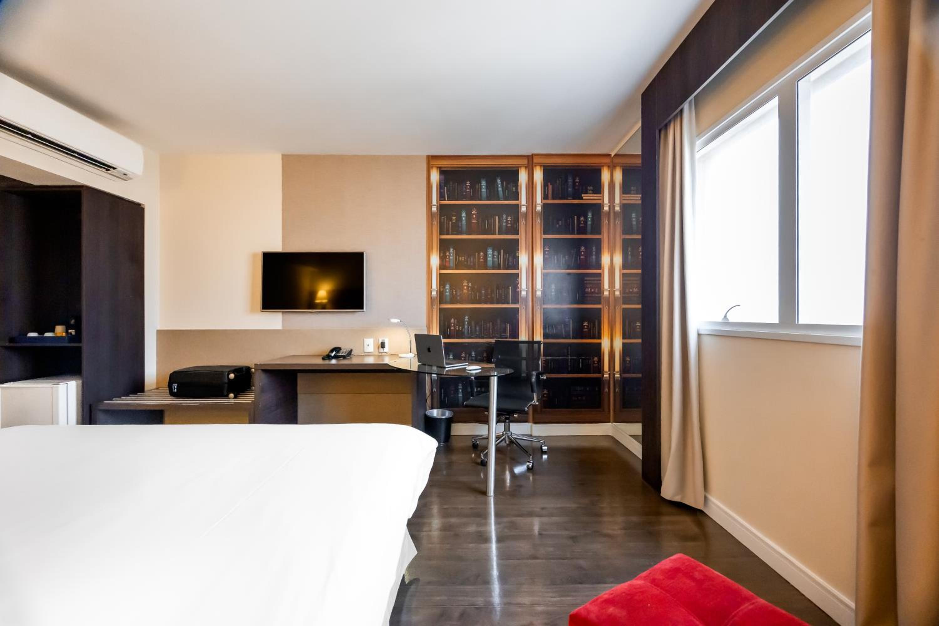 Deluxe Queen Room photo 1