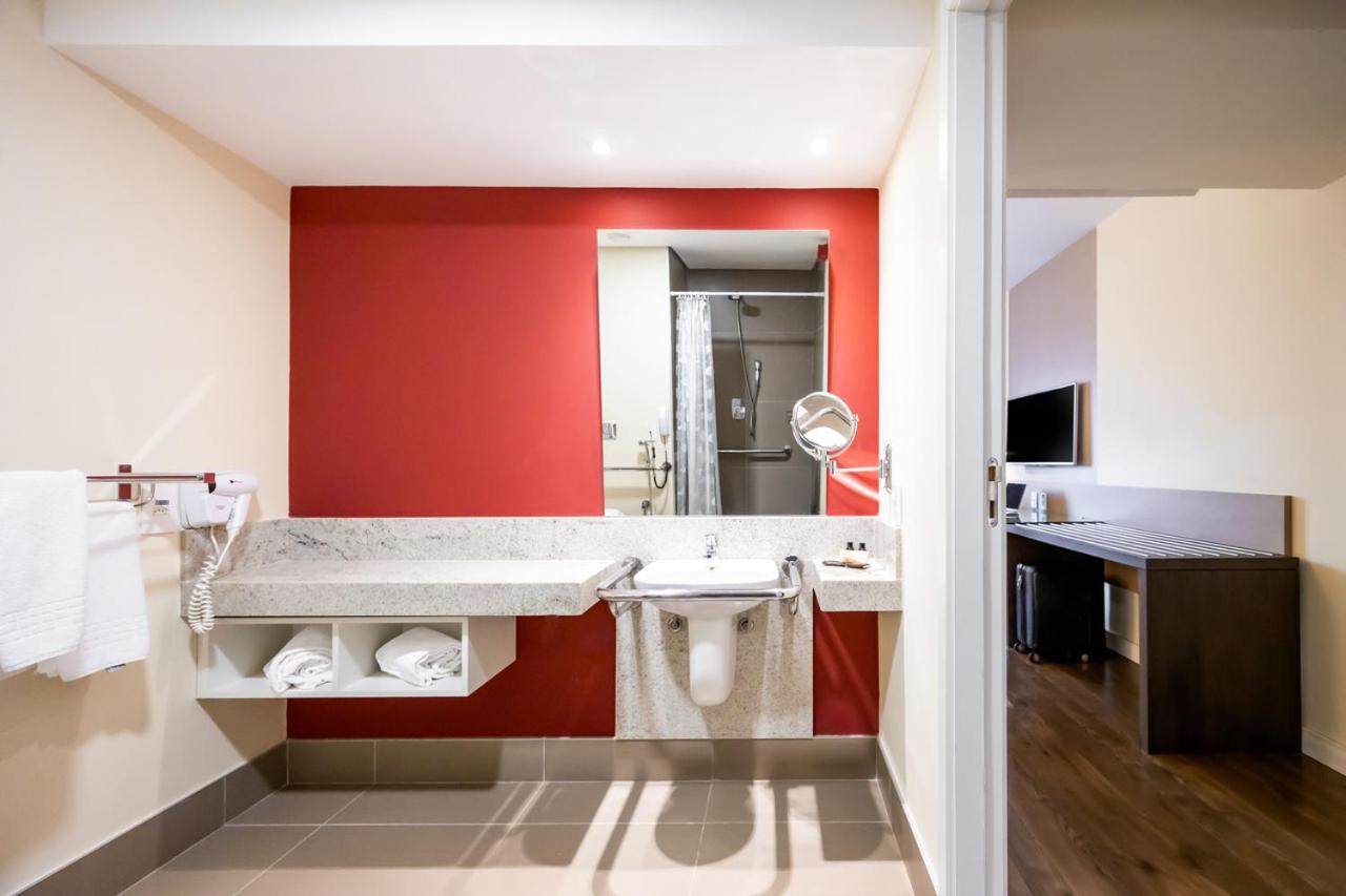 Double Room - Disability Access photo 1