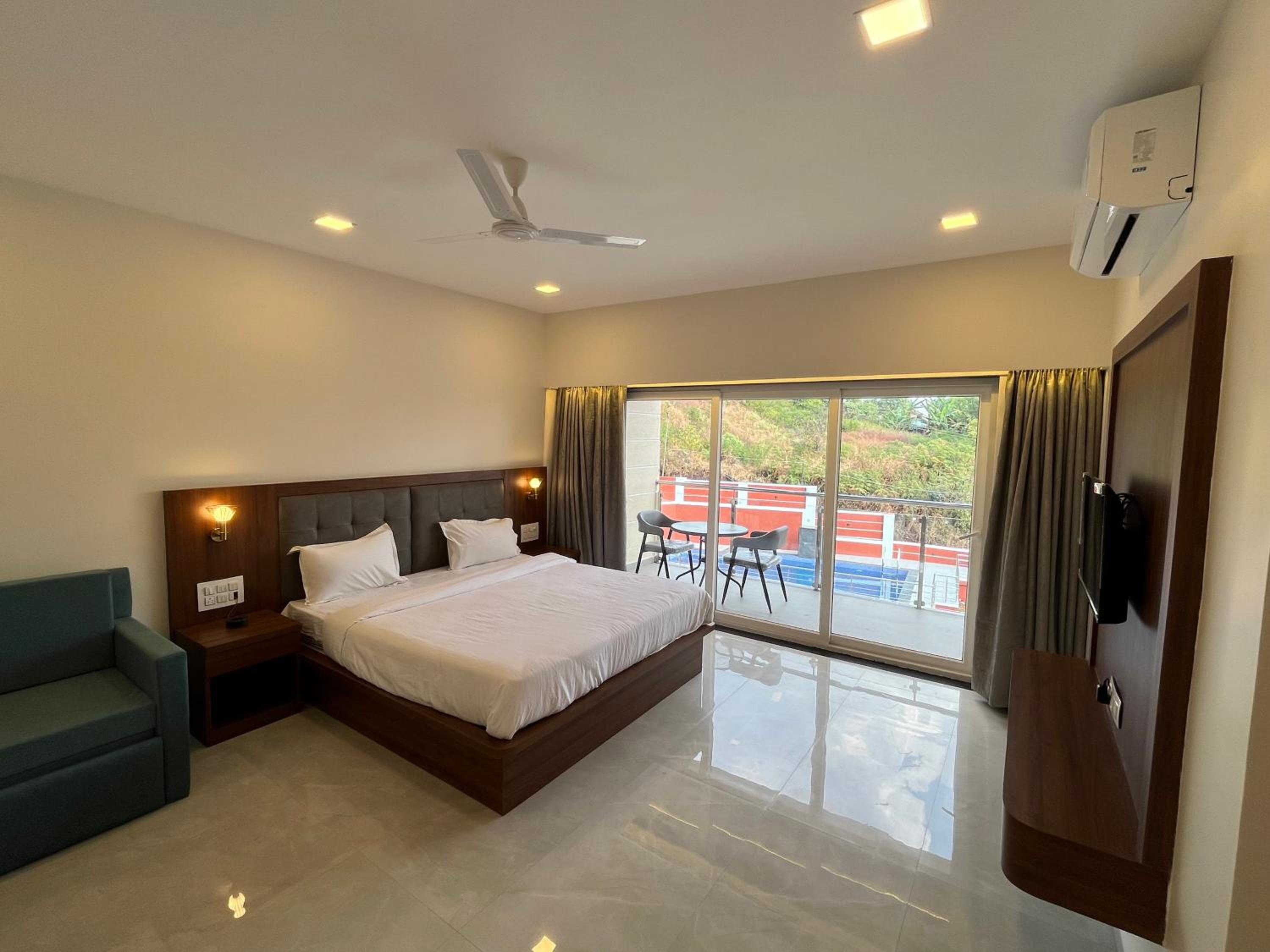 Superior Queen Room - Photo 7