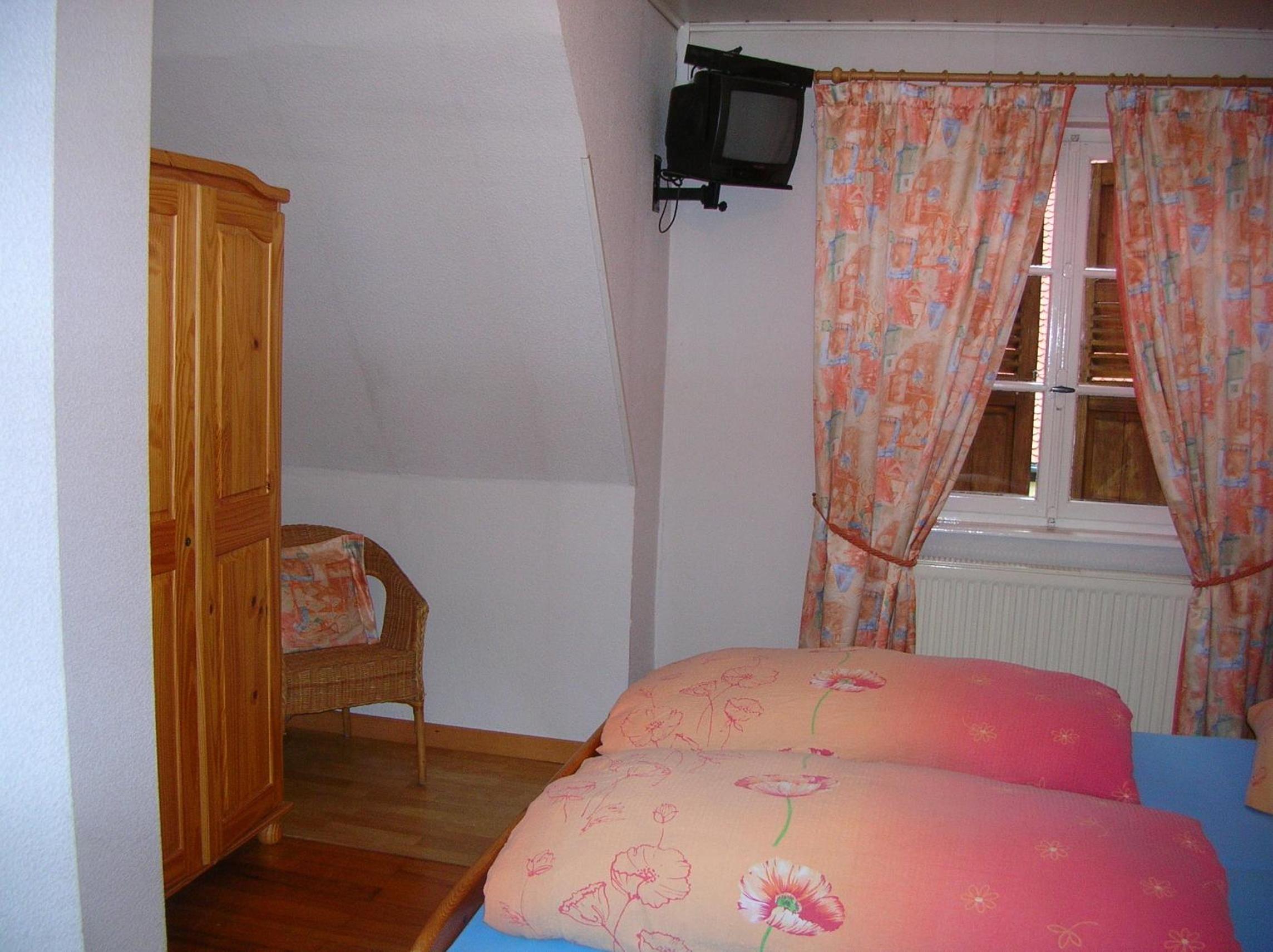 Double or Twin Room - Photo 3