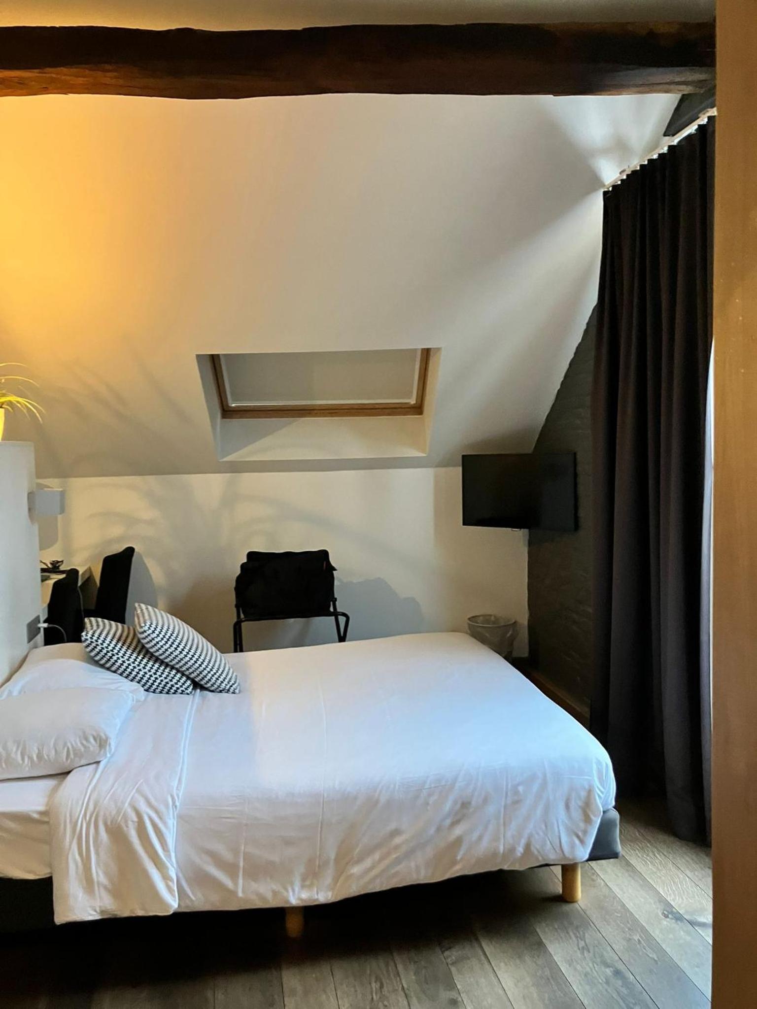 Premium Double Room with Terrace photo 3
