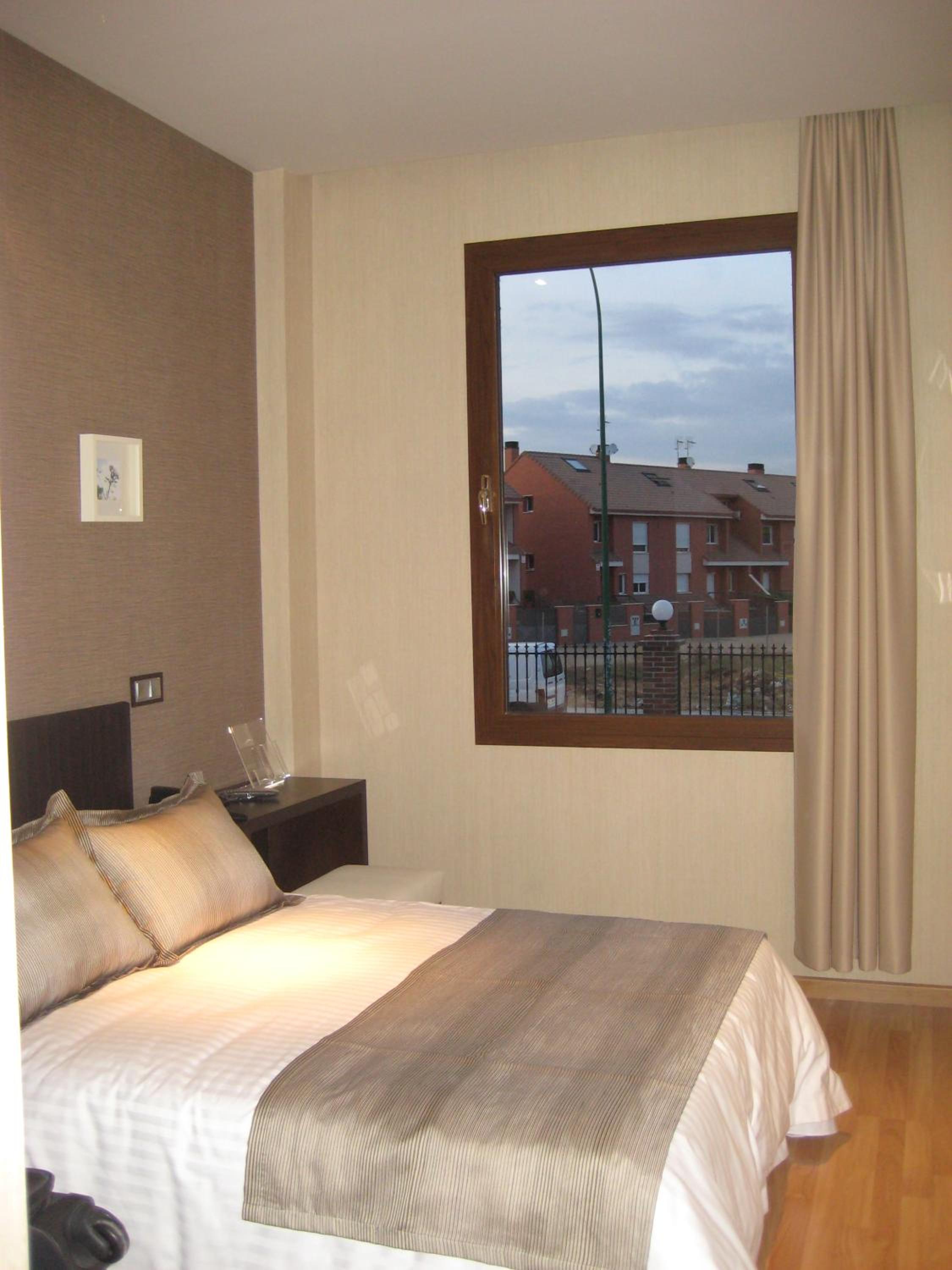 Double or Twin Room - Photo 4