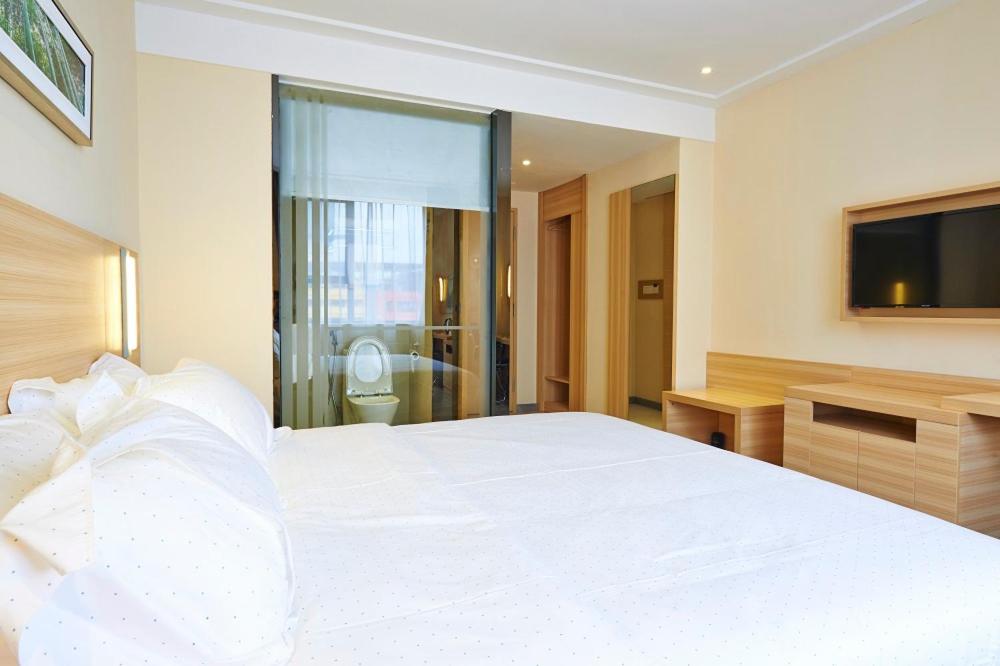 Superior King Room - No Window