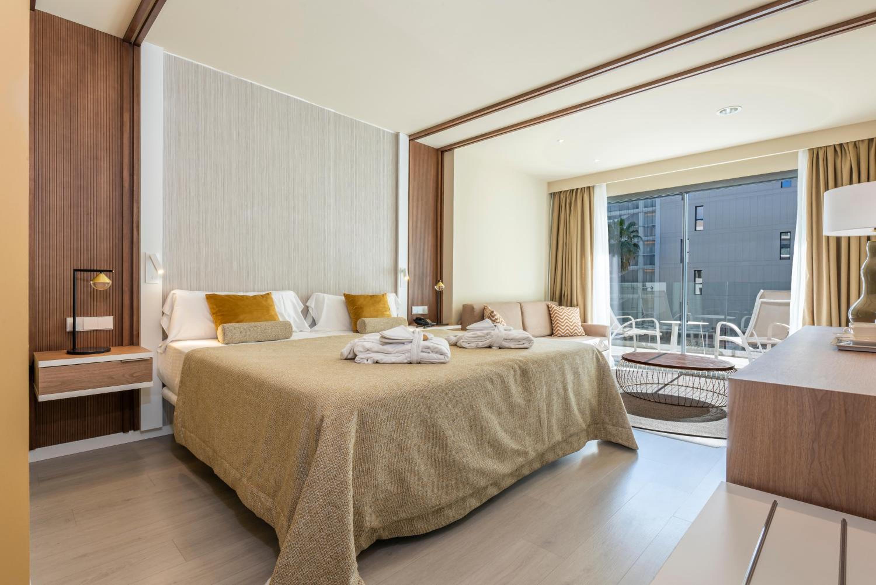 Junior Suite with Terrace