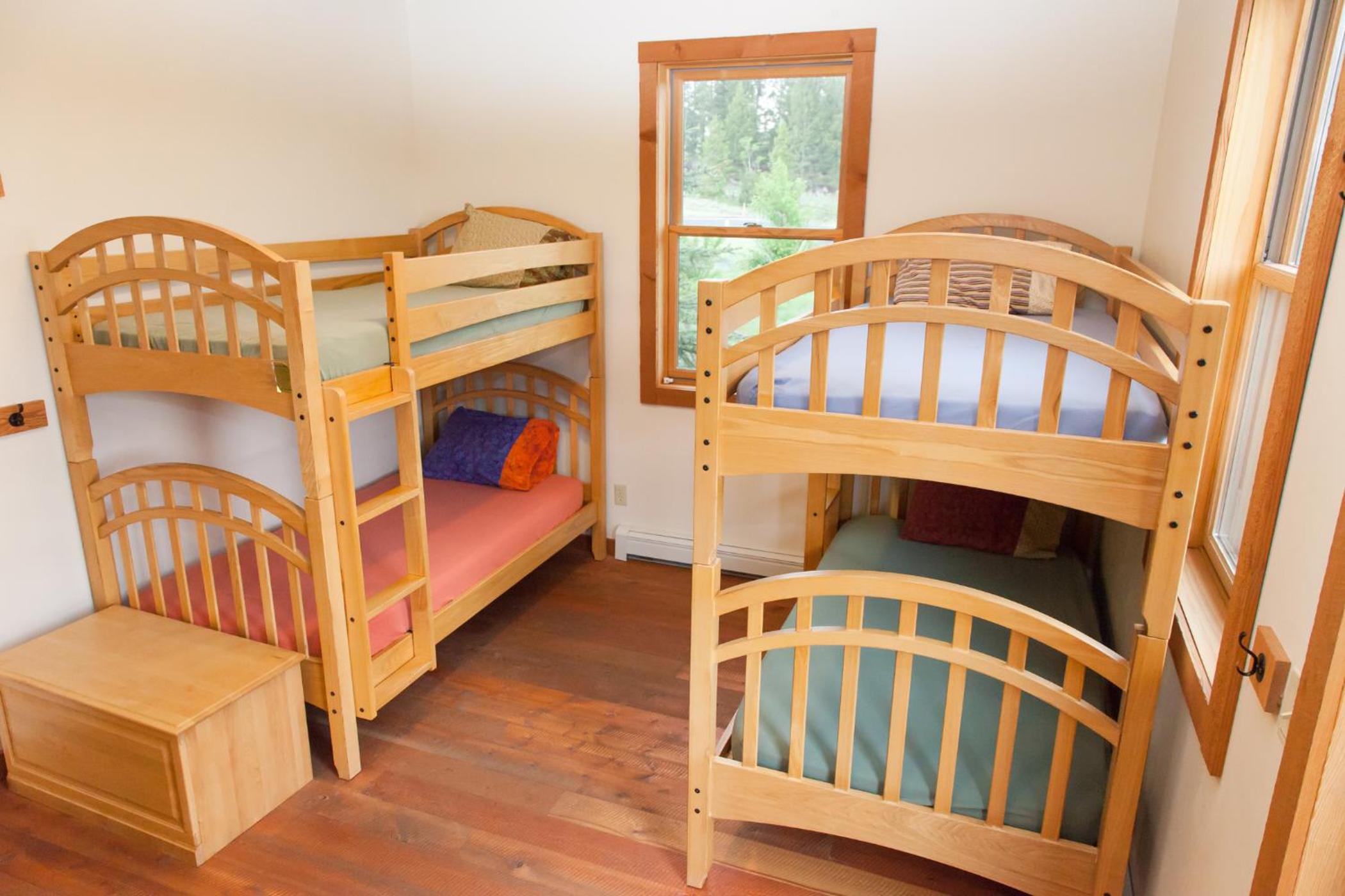 Small Family Bunk Room photo 1