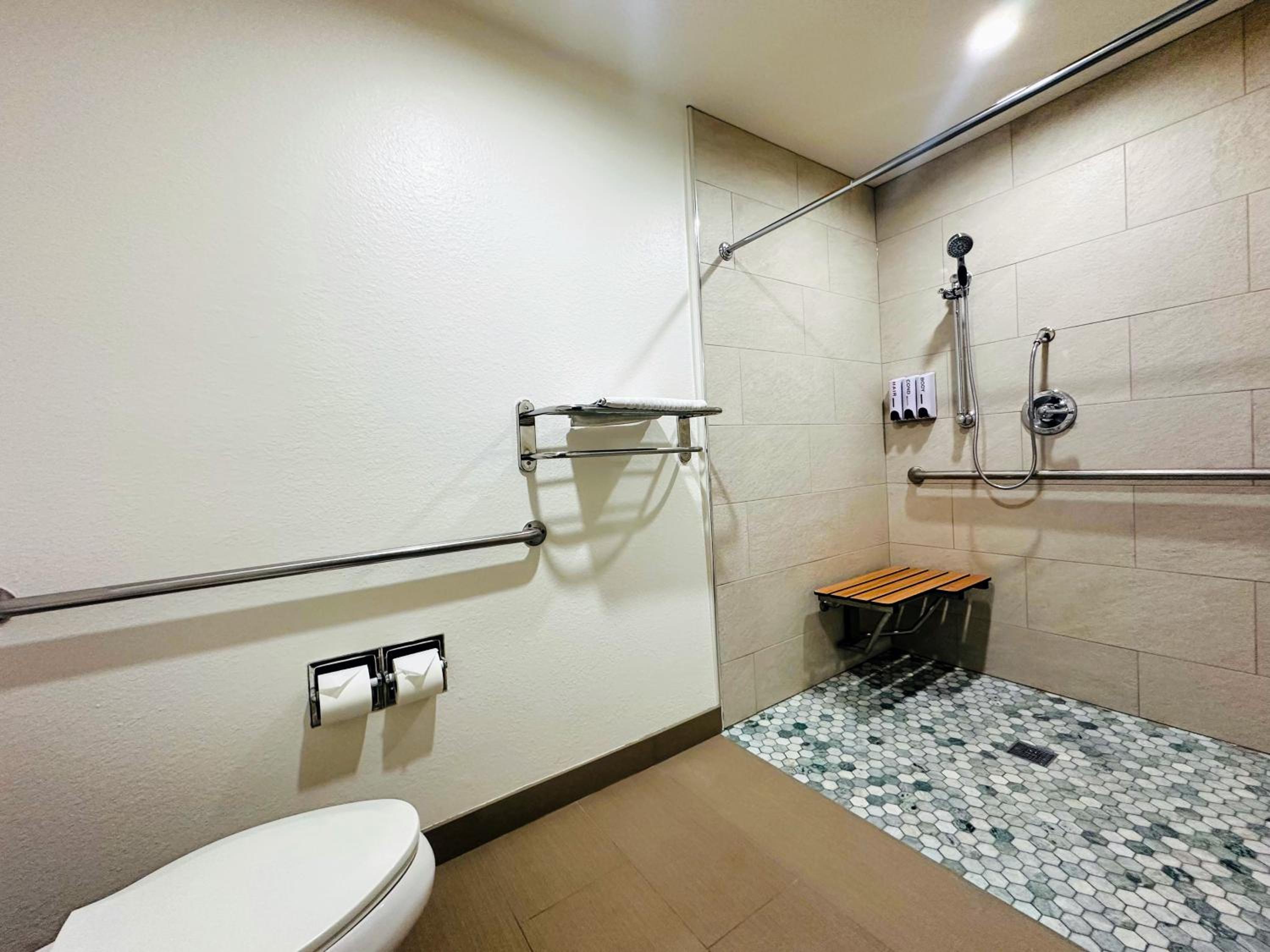 Queen Room - Disability Access