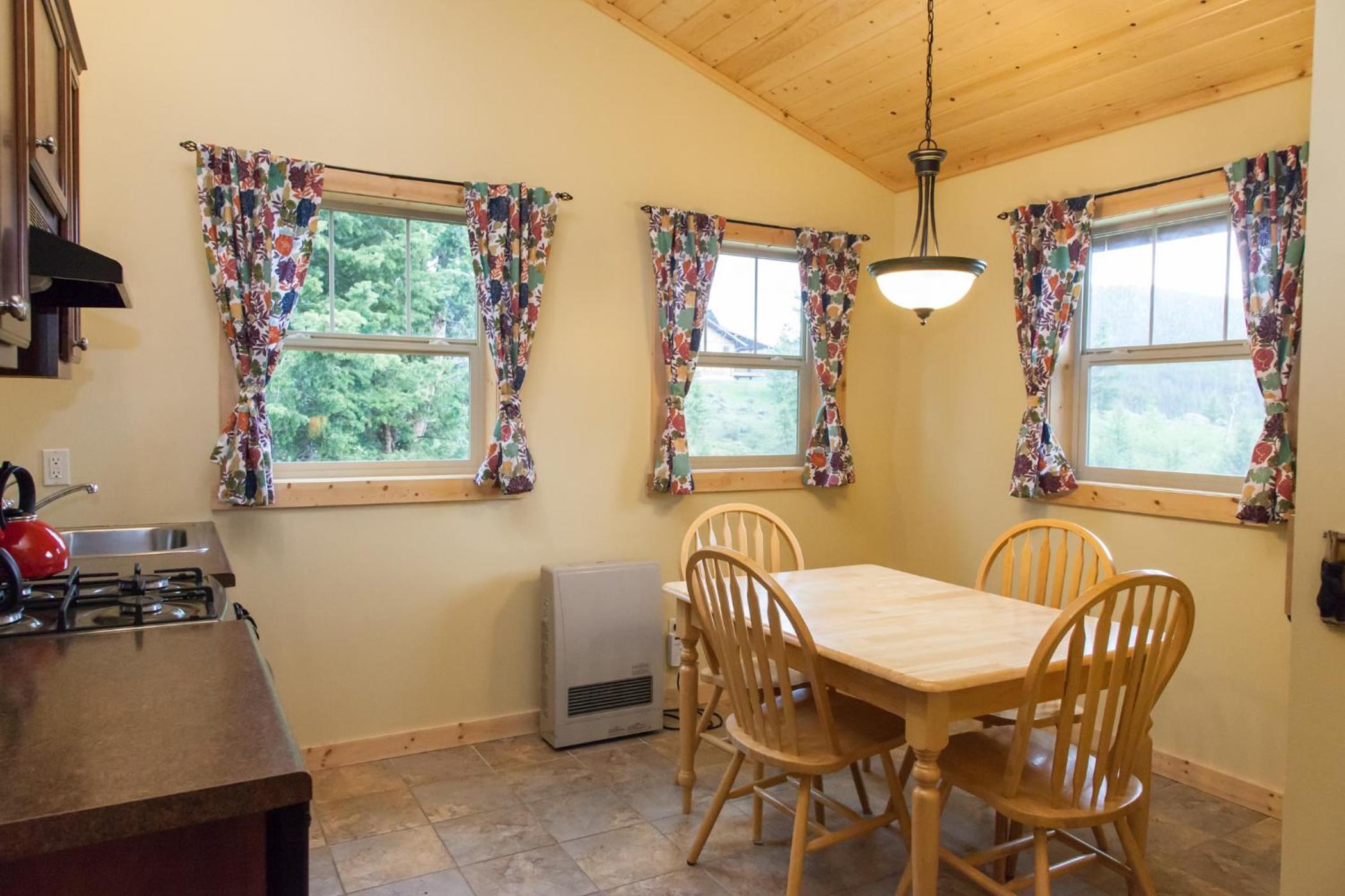 Cabin (2 Adults) photo 2