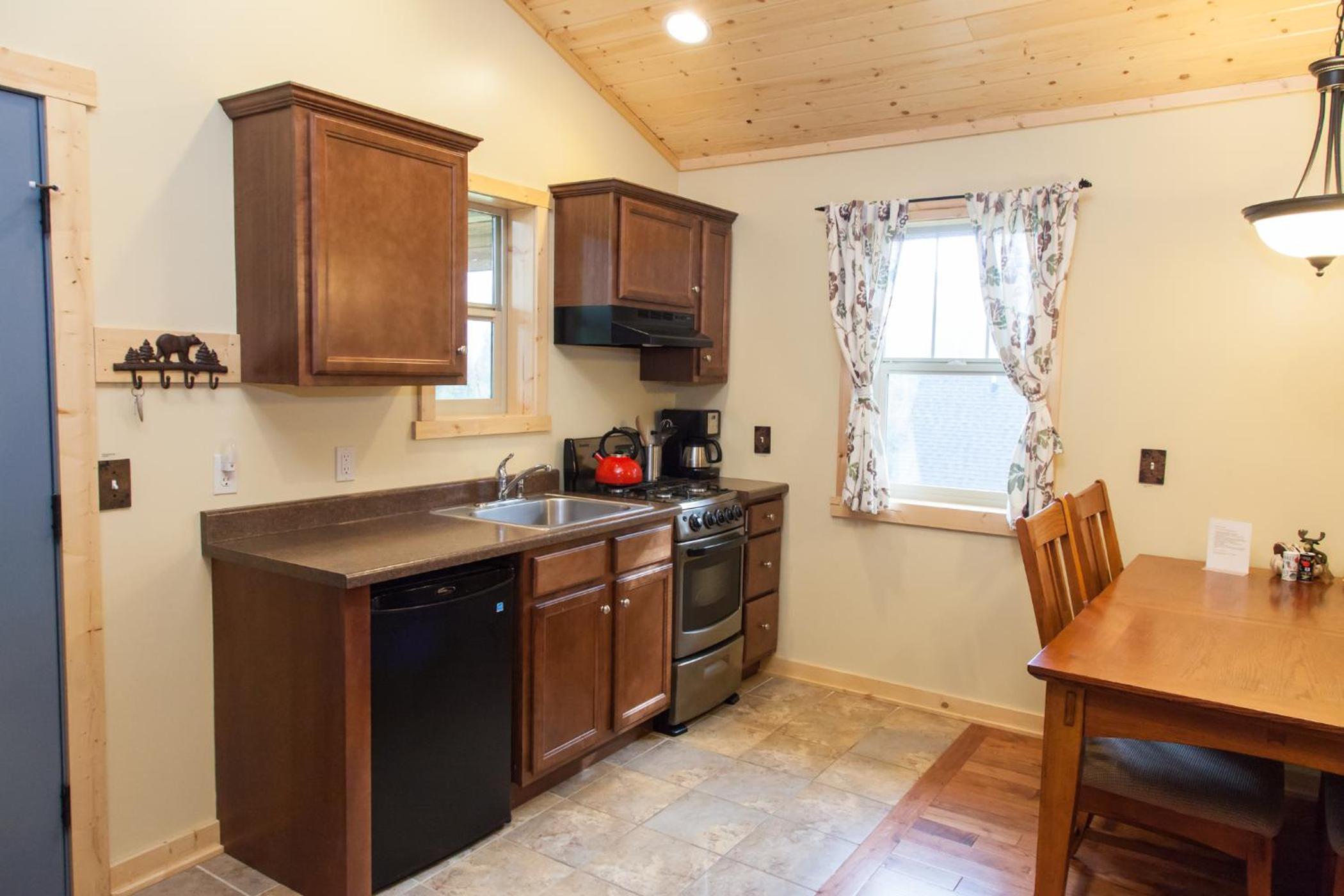 Cabin (4 Adults) photo 3