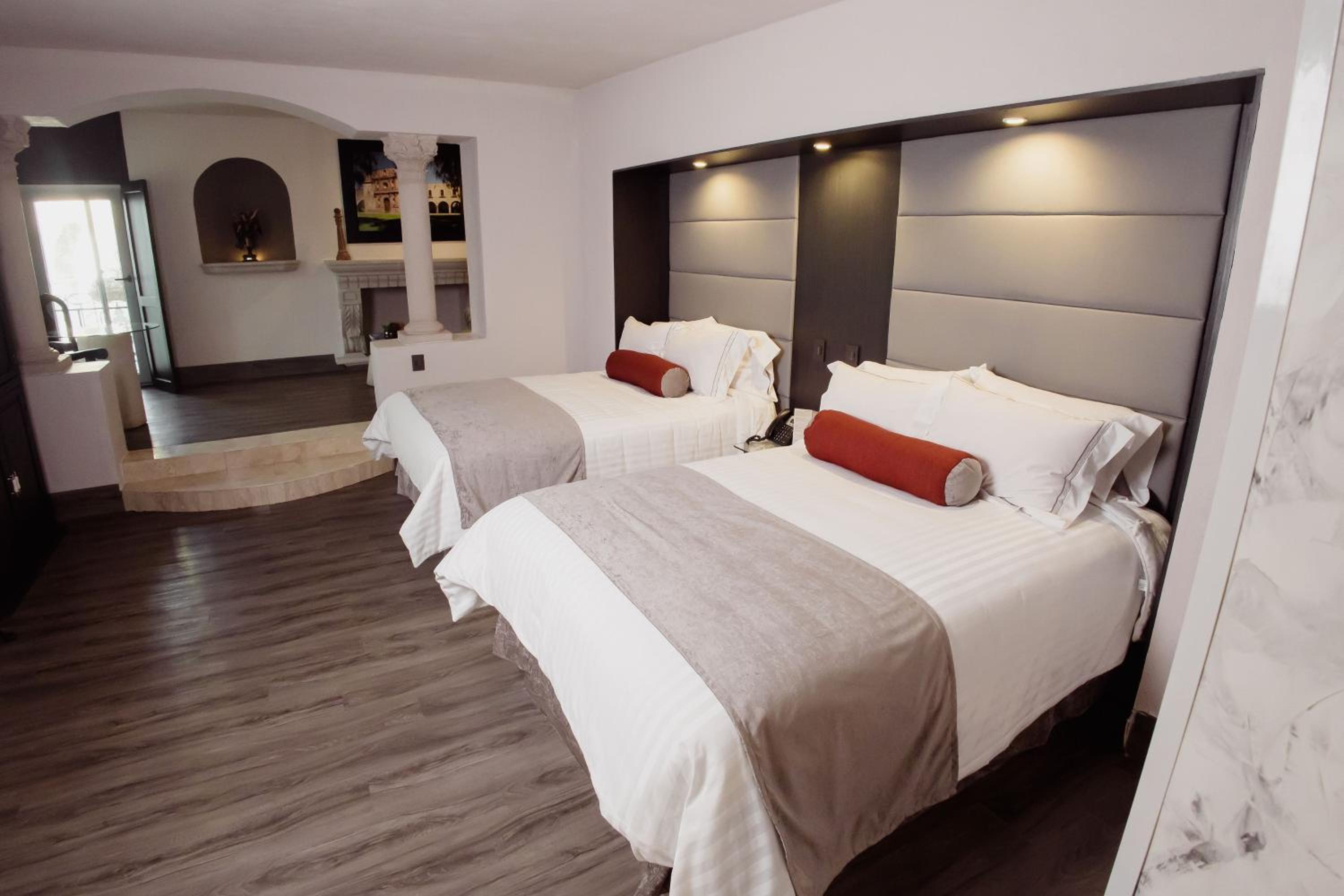 Deluxe Queen Room with Two Queen Beds