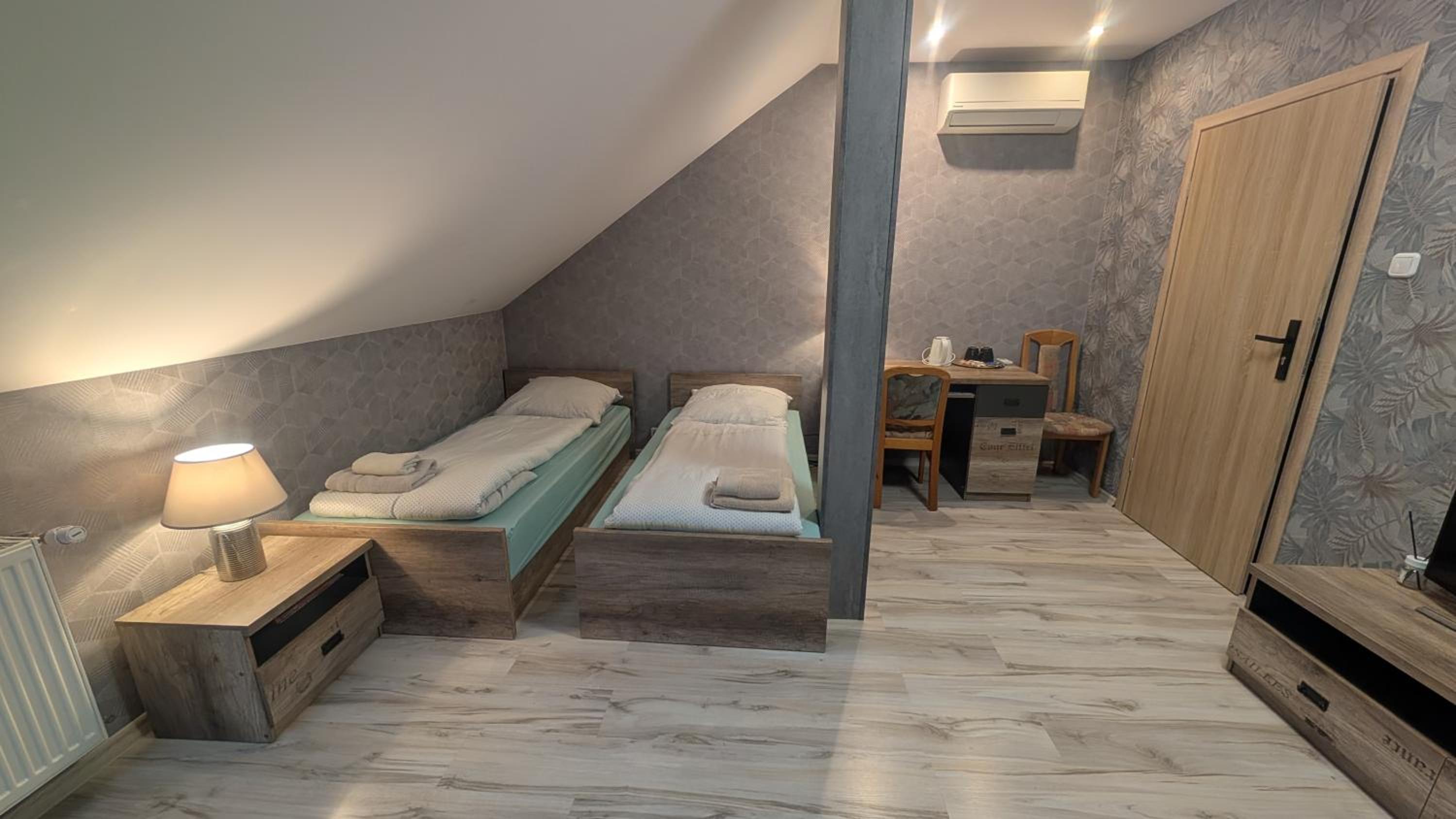 Triple Room with Bathroom photo 2