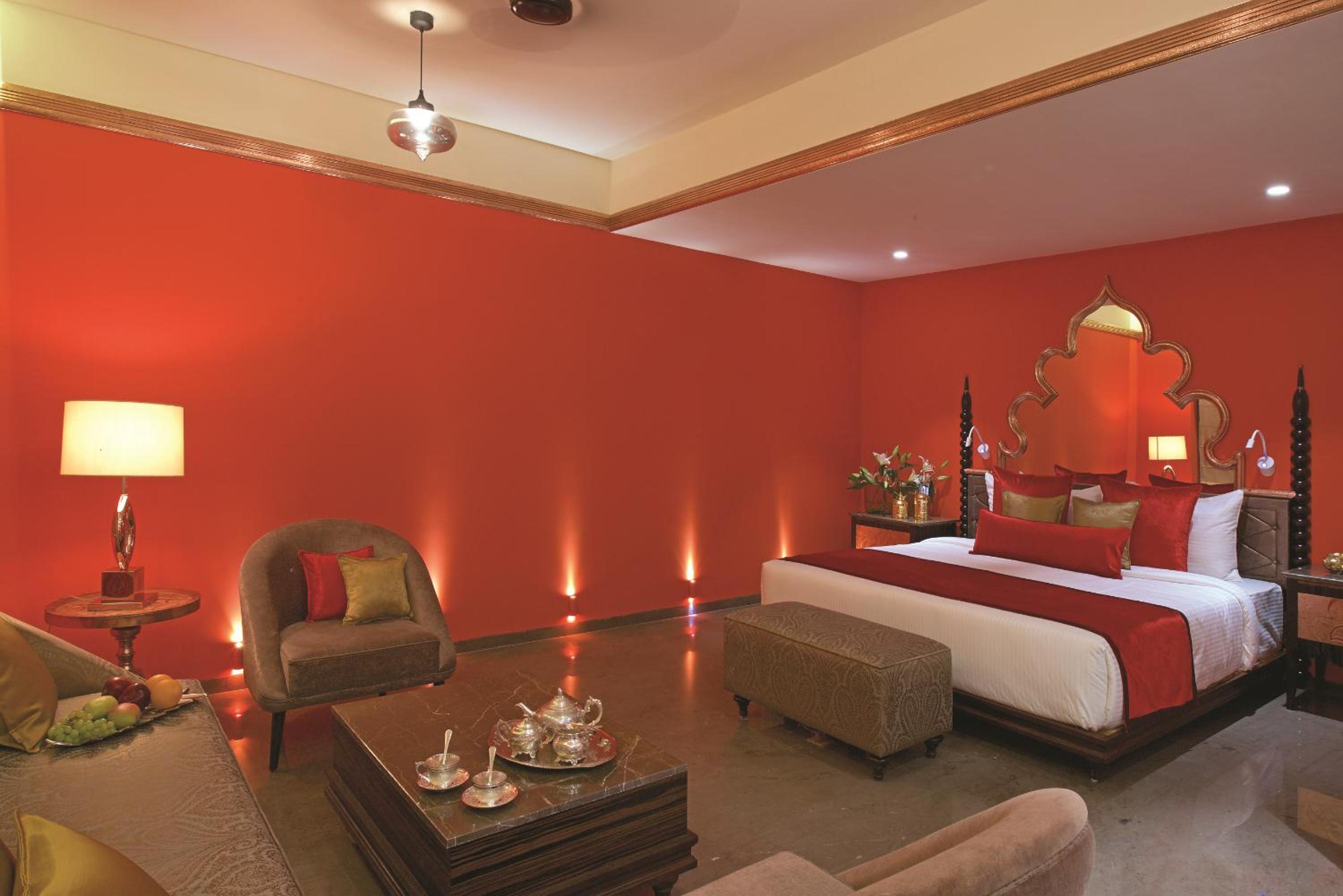 Suite - Photo 3