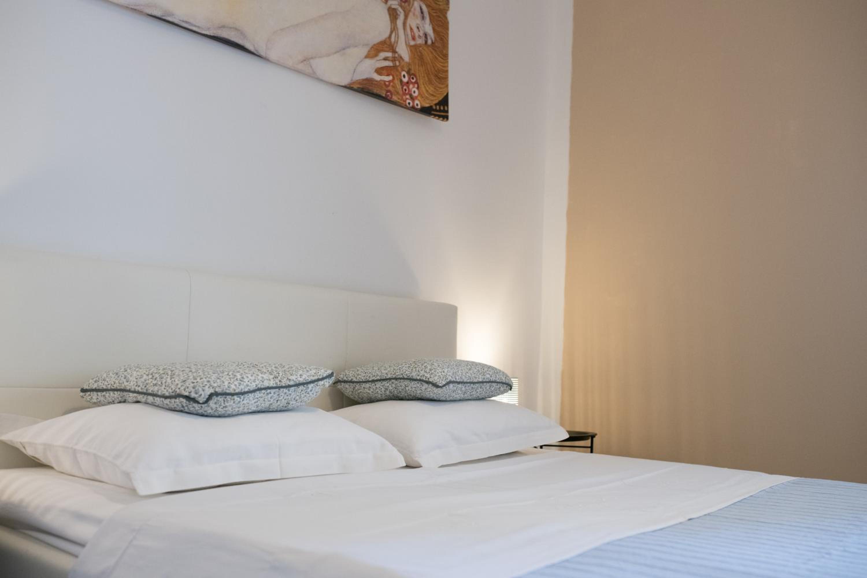 Two-Bedroom Deluxe Apartment