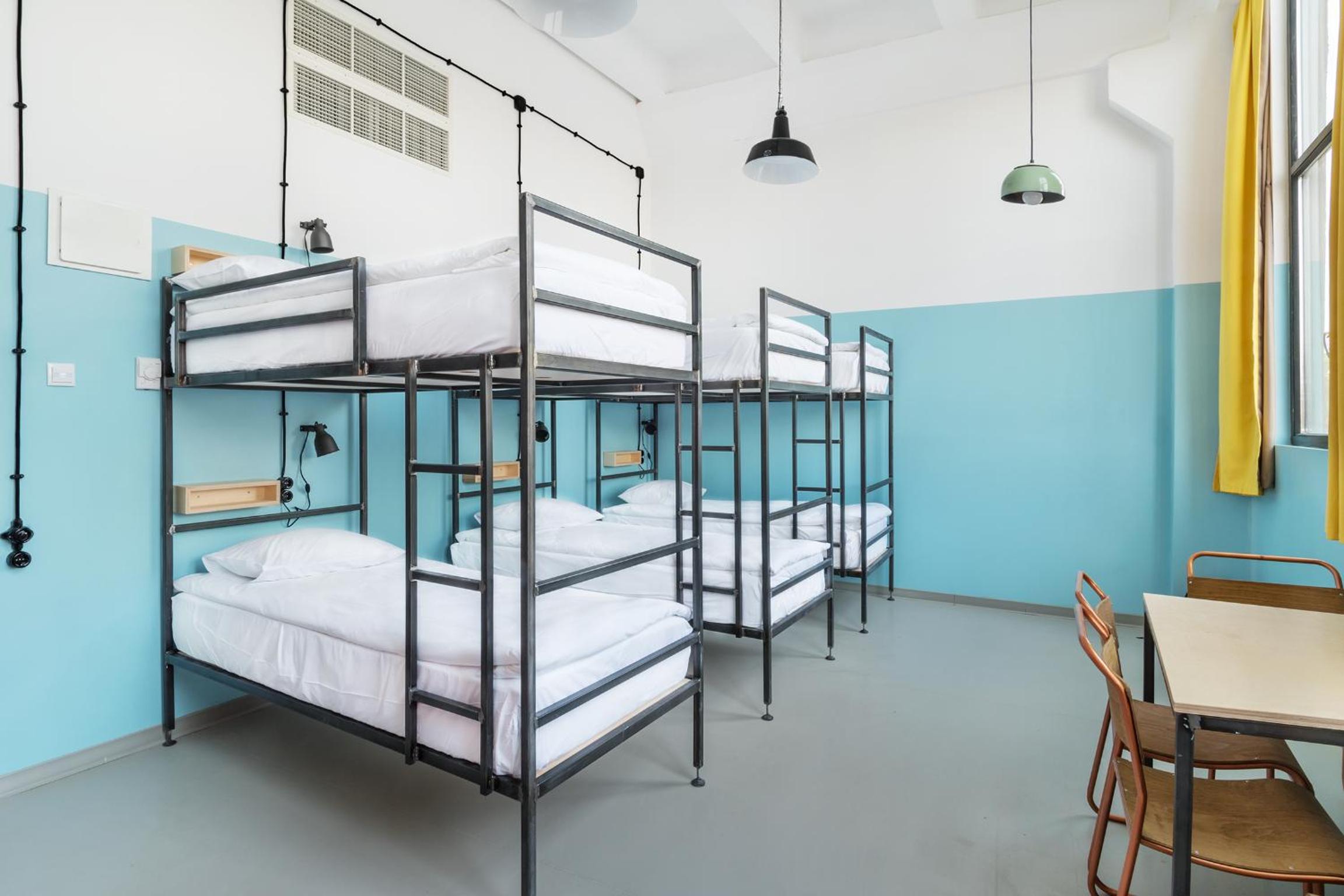 Bed in 6-Bed Mixed Dormitory Room photo 1