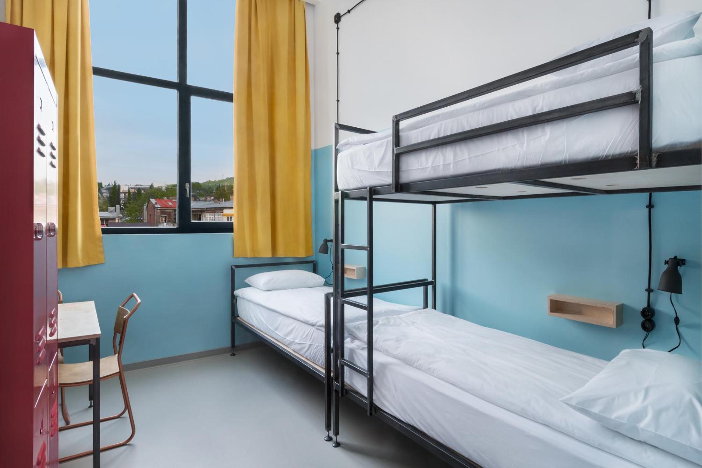 Bed in 3-Bed Mixed Dormitory Room photo 1