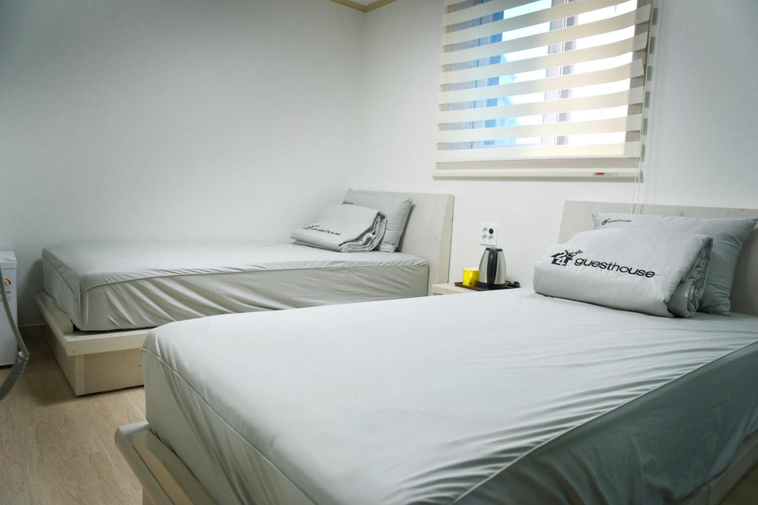 Twin Room with Private Bathroom