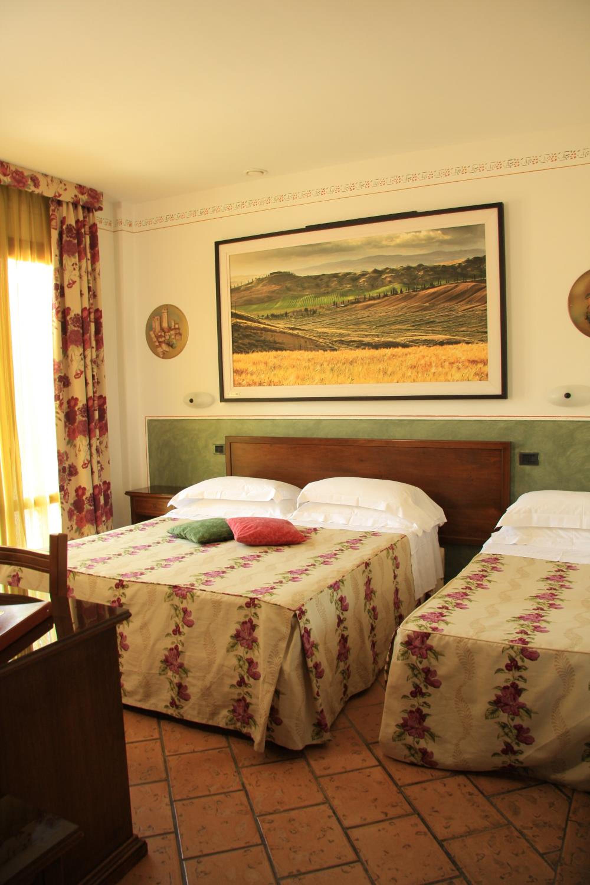 Triple Room - Photo 5