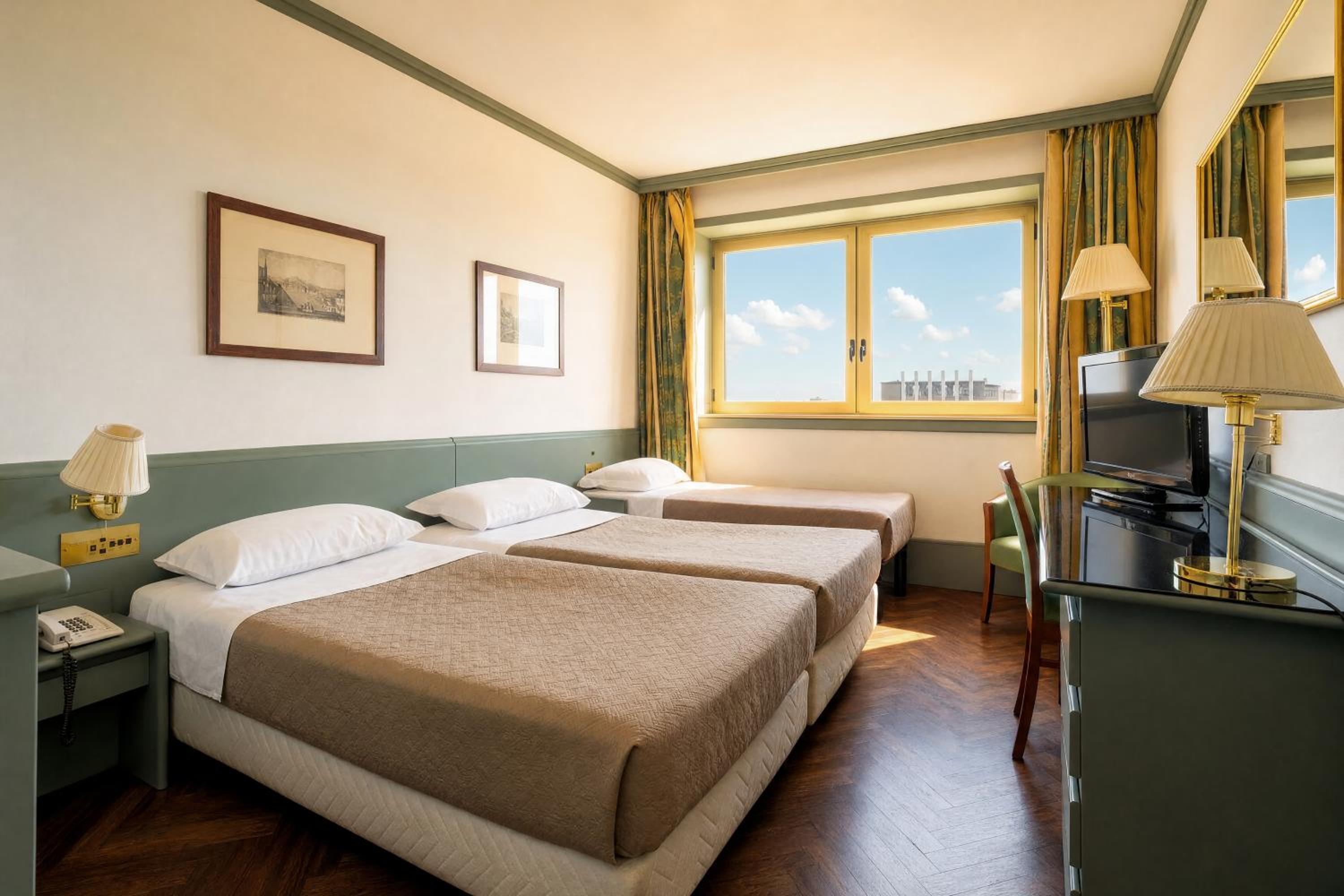 Superior Triple Room