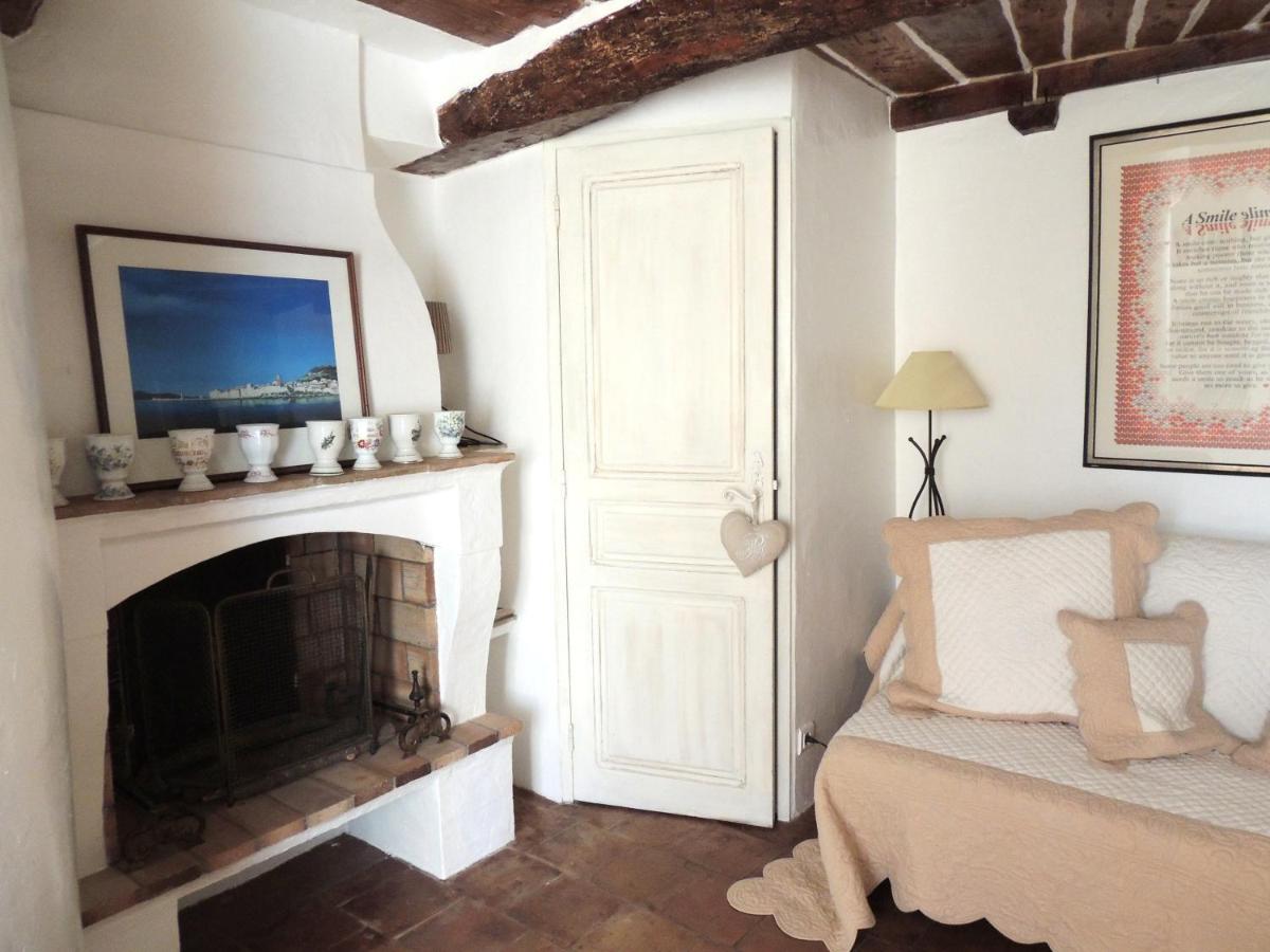 One-Bedroom House photo 3