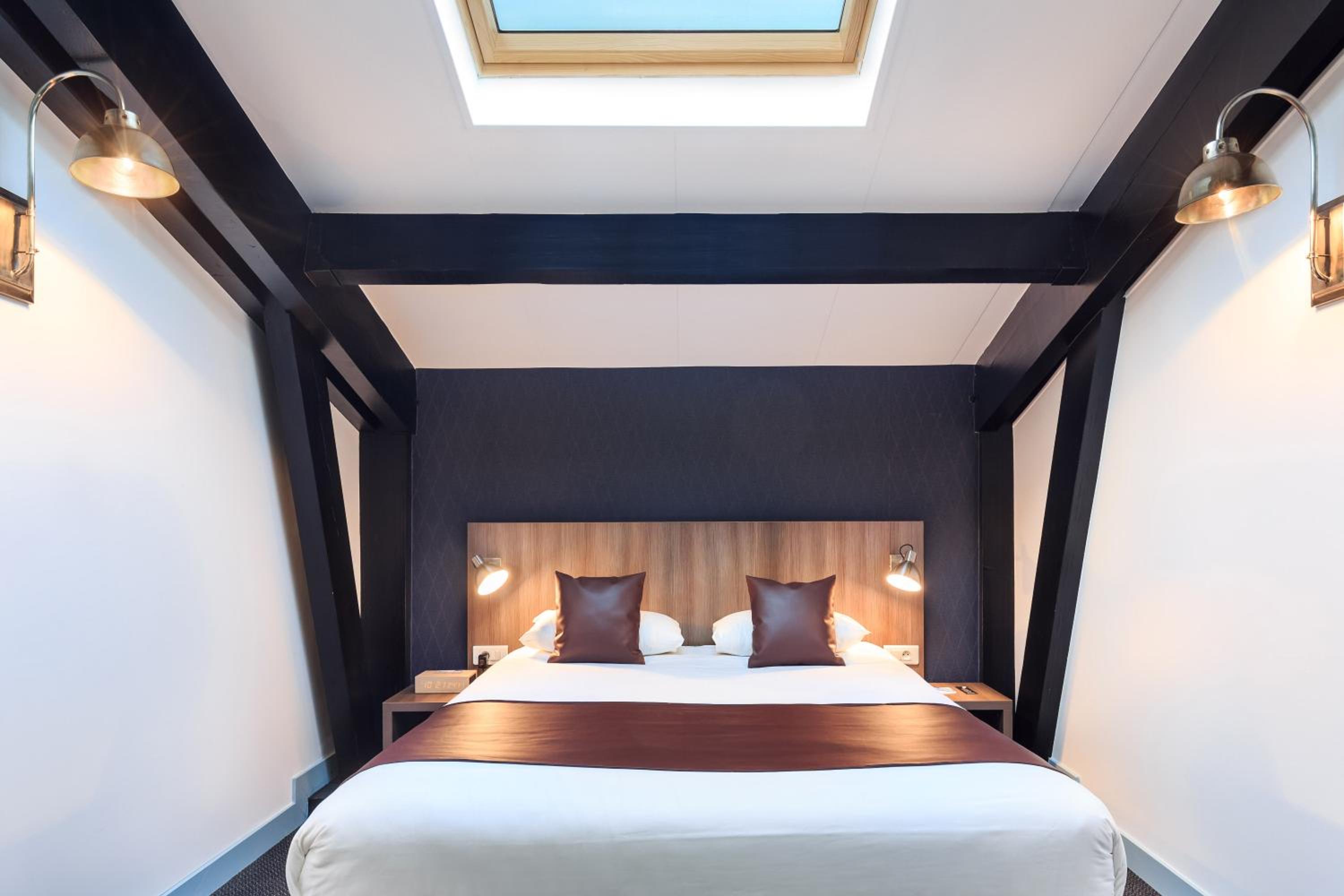 Classic Double Room - Photo 8