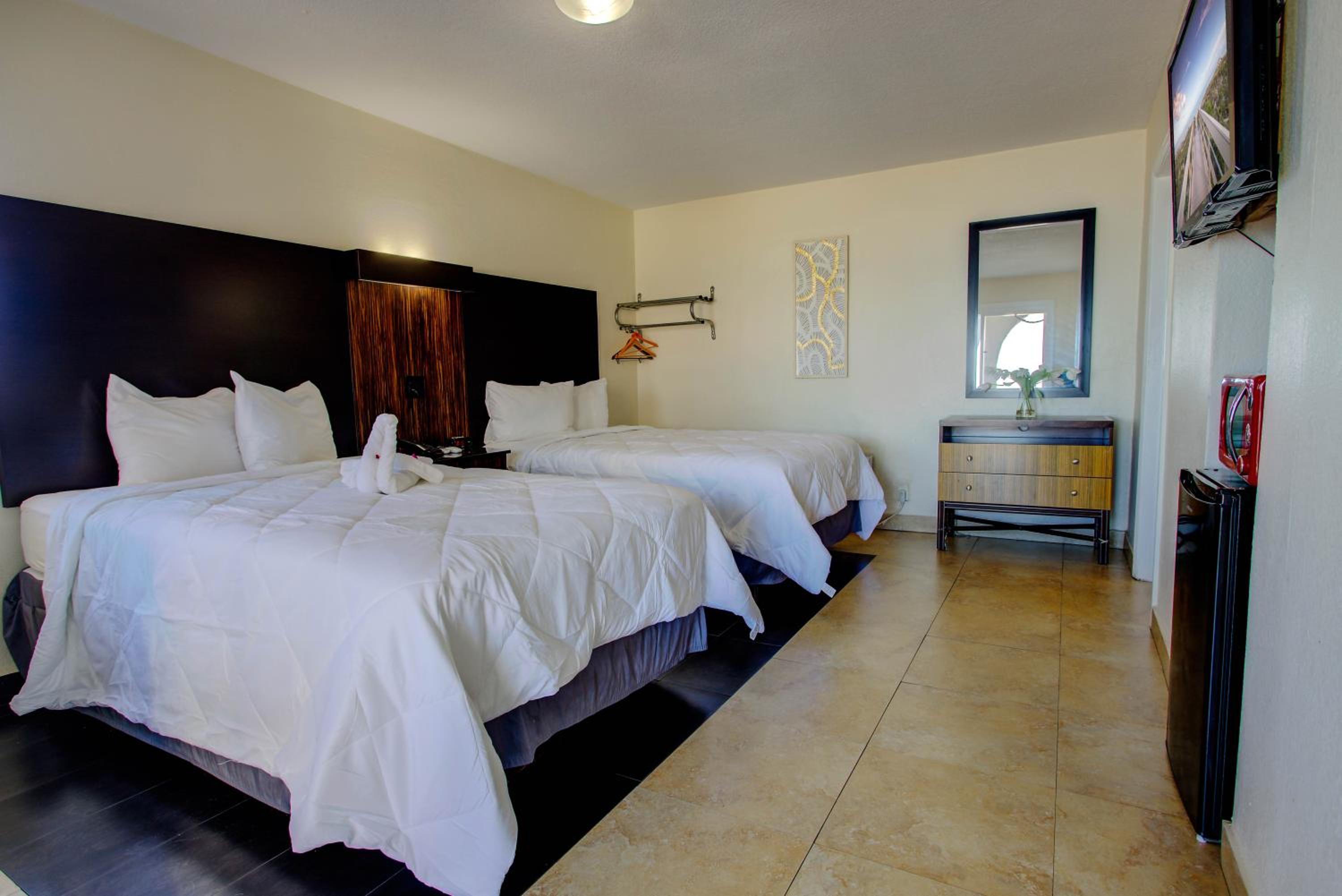 Deluxe Double Room with Shower