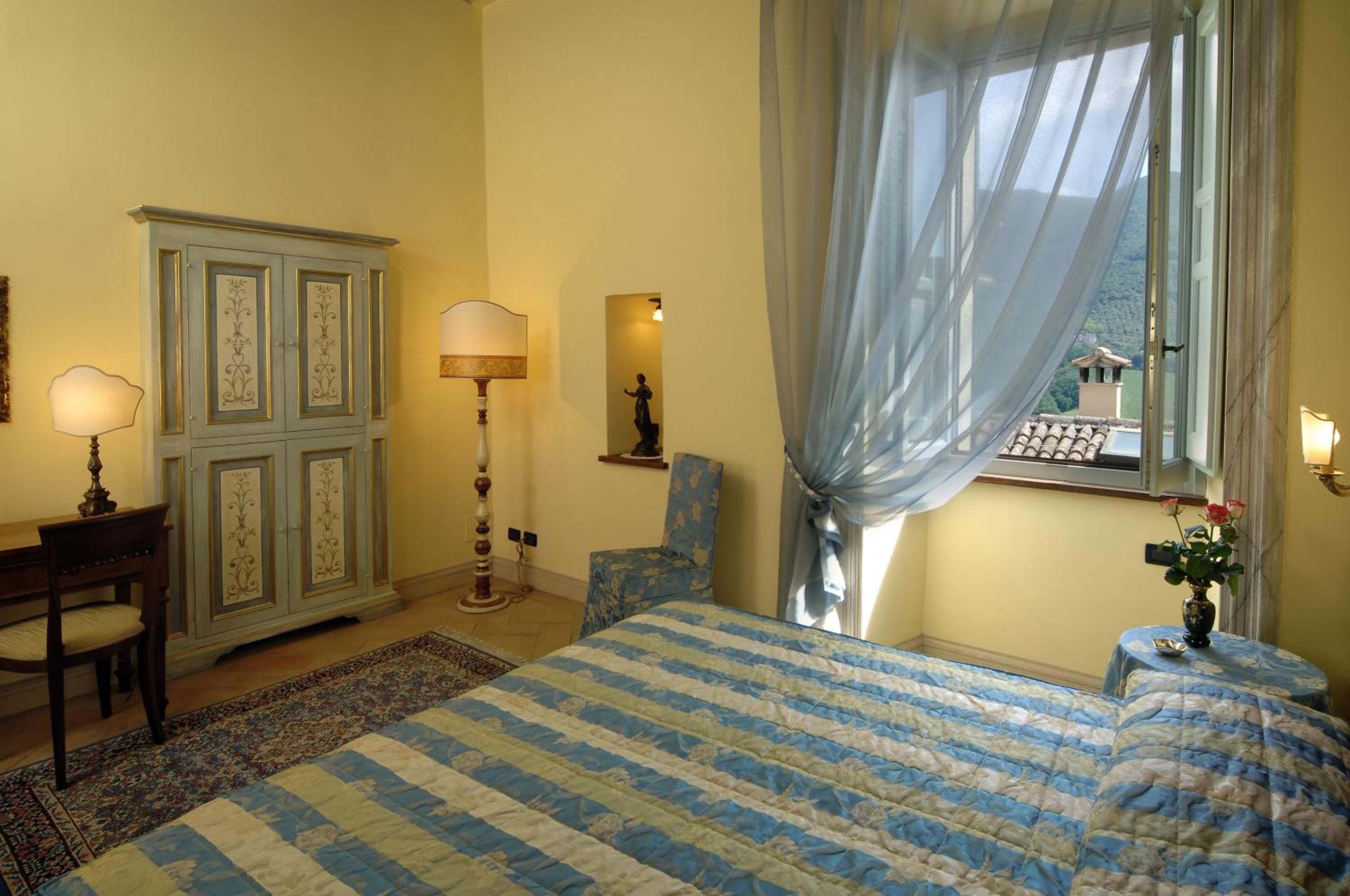 Superior Double or Twin Room photo 3