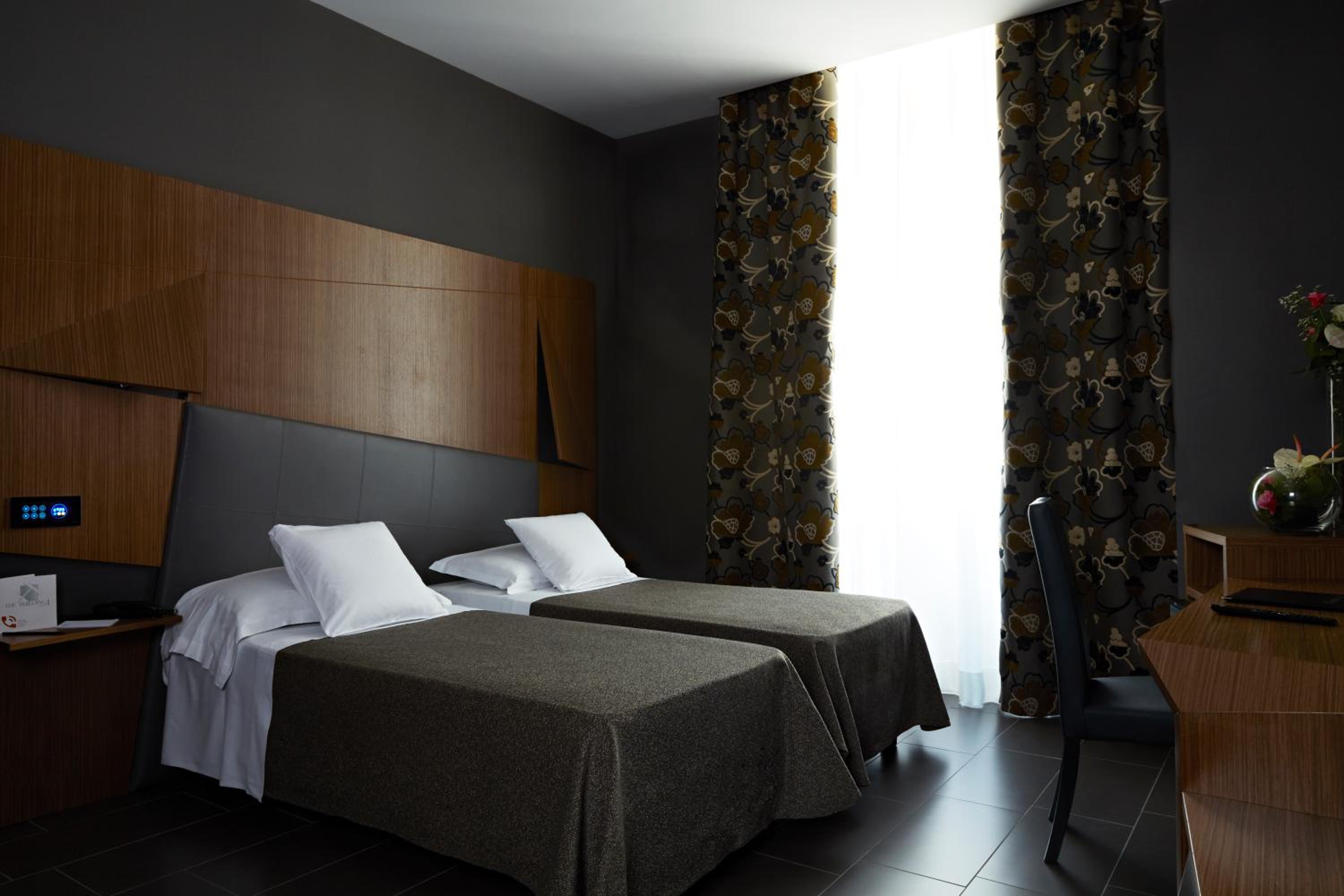 Double or Twin Room photo 2